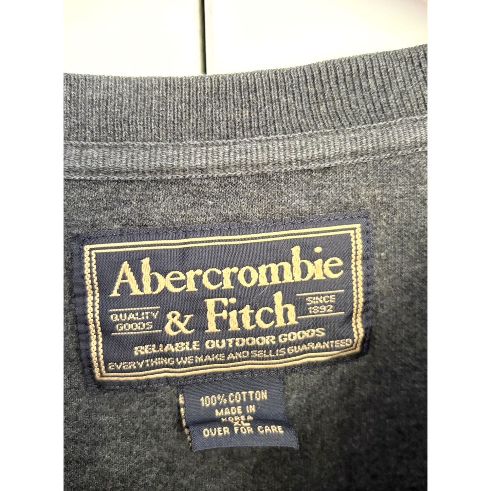 Abercrombie & Fitch VINTAGE Abercrombie & Fitch Mens XL Gray Crew Neck Sweater Striped Logo Pullover Casual All Seasons Knit Size US XL / EU 56 / 4 - 5 Thumbnail