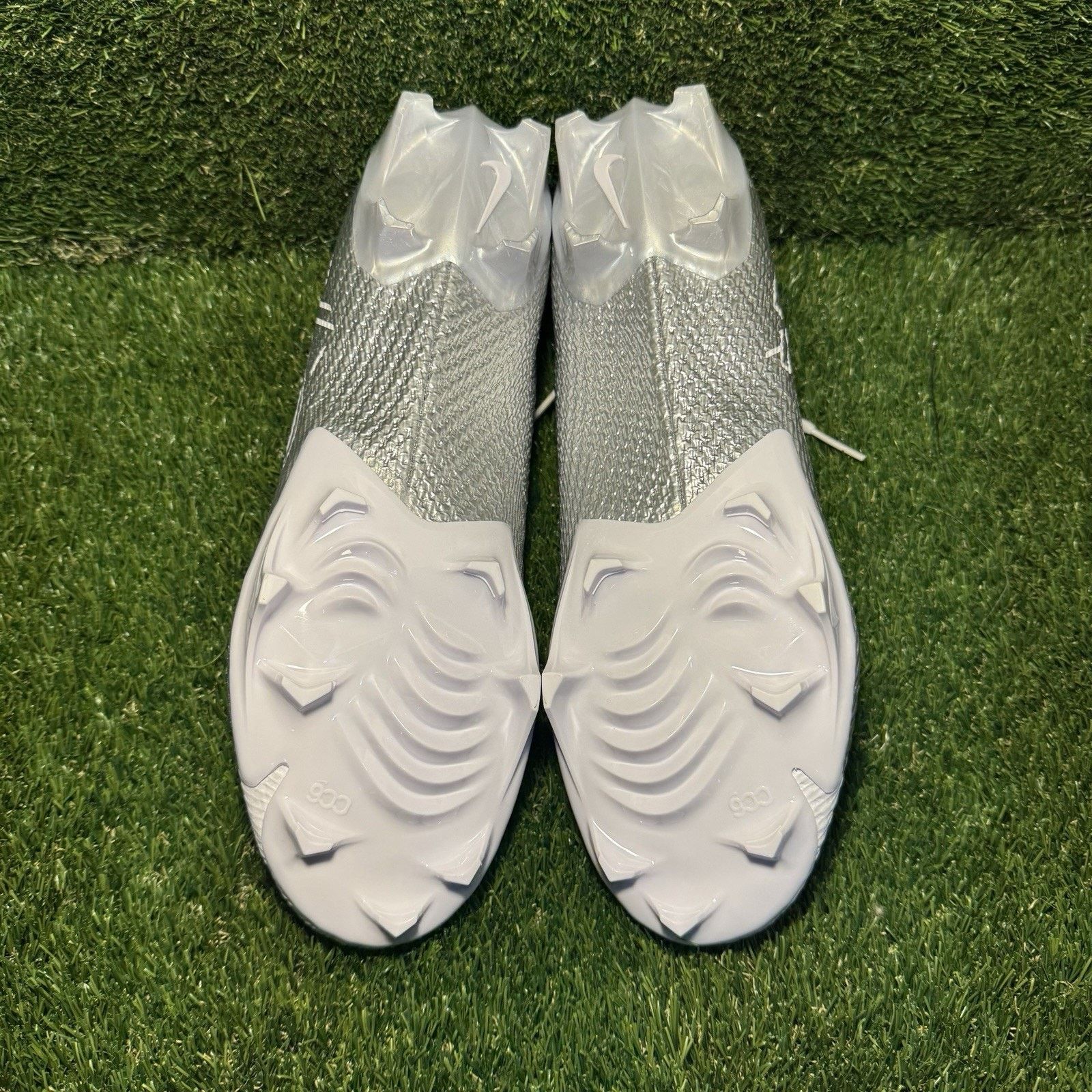 Nike Size 14 - Nike Vapor Edge Speed 360 2 White Metallic Silver Size US 14 / EU 47 - 5 Thumbnail