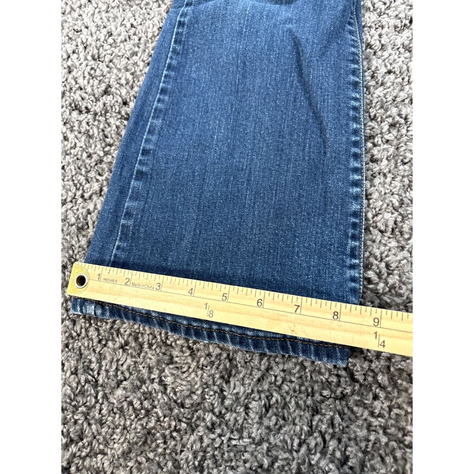 Levi's VINTAGE Levi's 515 Jeans Womens Bootcut Dark Wash Distressed 28x31 Blue 28 Regular Women Mens? Size 28" / US 6 / IT 42 - 3 Thumbnail