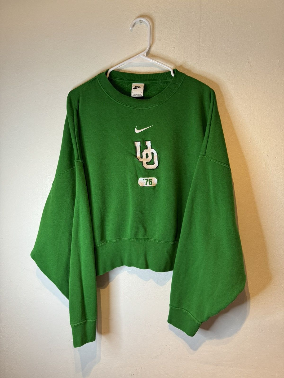 Nike Nike Oregon Ducks Crewneck Sweatshirt Women's Sz Small Green Size S / US 4 / IT 40 - 1 Thumbnail