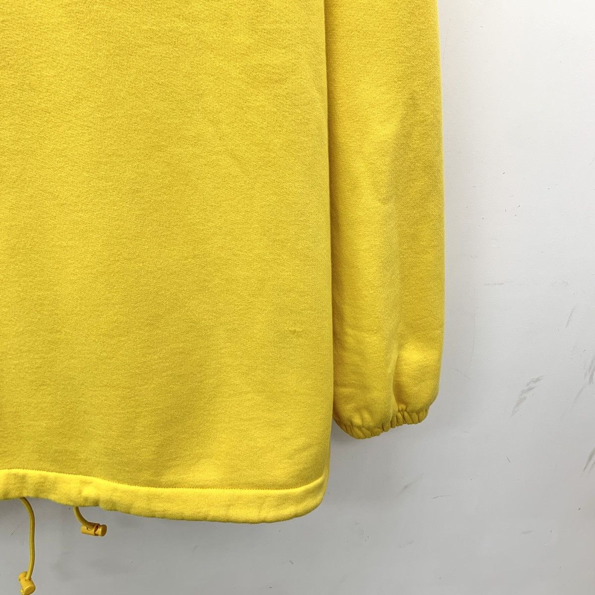 Balenciaga Balenciaga Yellow Logo Letter Hoodie K26WX Size US XS / EU 42 / 0 - 4 Thumbnail