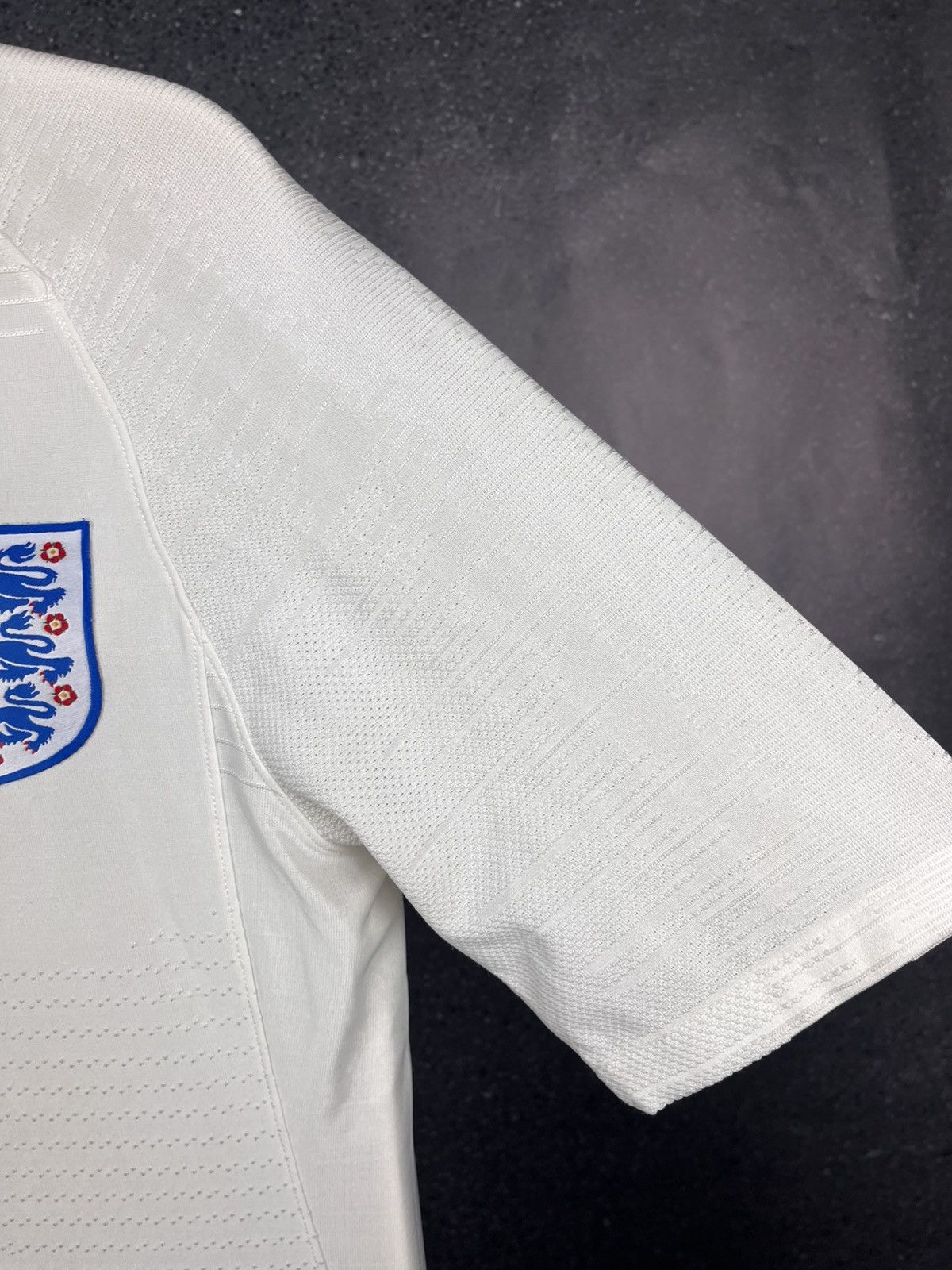 Other England 2018 #10 Kane soccer football jersey home World Cup Size US S / EU 44-46 / 1 - 6 Thumbnail