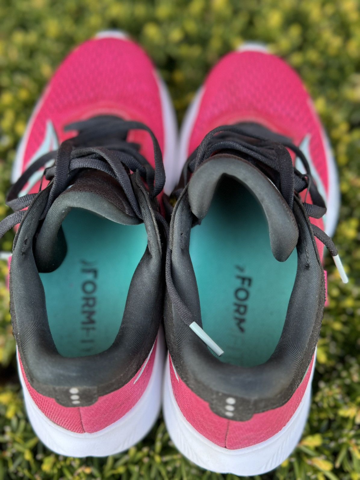 Saucony Saucony Women's 16 Sneaker, ROSE/BLACK, Size USA 8, Euro 39 Size US 8 / IT 38 - 3 Thumbnail