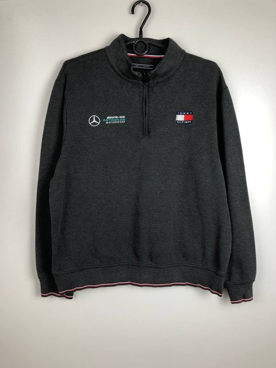 Tommy Hilfiger Tommy Hilfiger Mercedes Benz Petronas luxury sweatshirt L Size US L / EU 52-54 / 3 - 1 Thumbnail