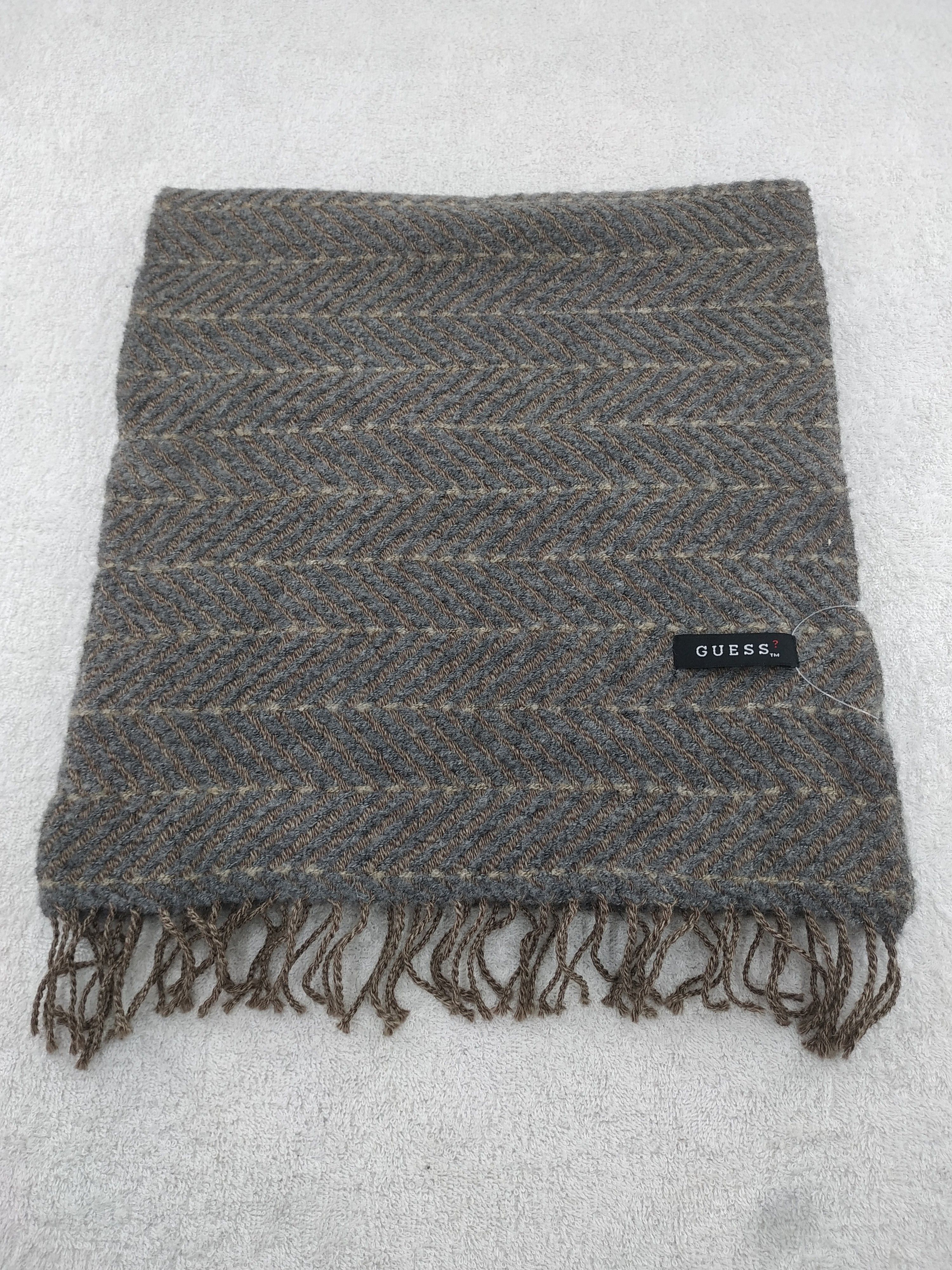Guess Vintage Guess Scarf/Muffler/Neckwear MF262 Size ONE SIZE - 1 Thumbnail