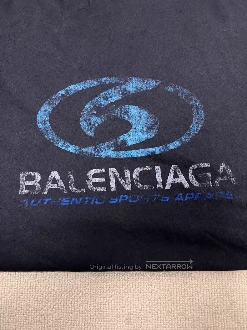 Balenciaga Balenciaga Letter Logo Pattern Printed Long Sleeve T-Shirt Size US S / EU 44-46 / 1 - 3 Thumbnail