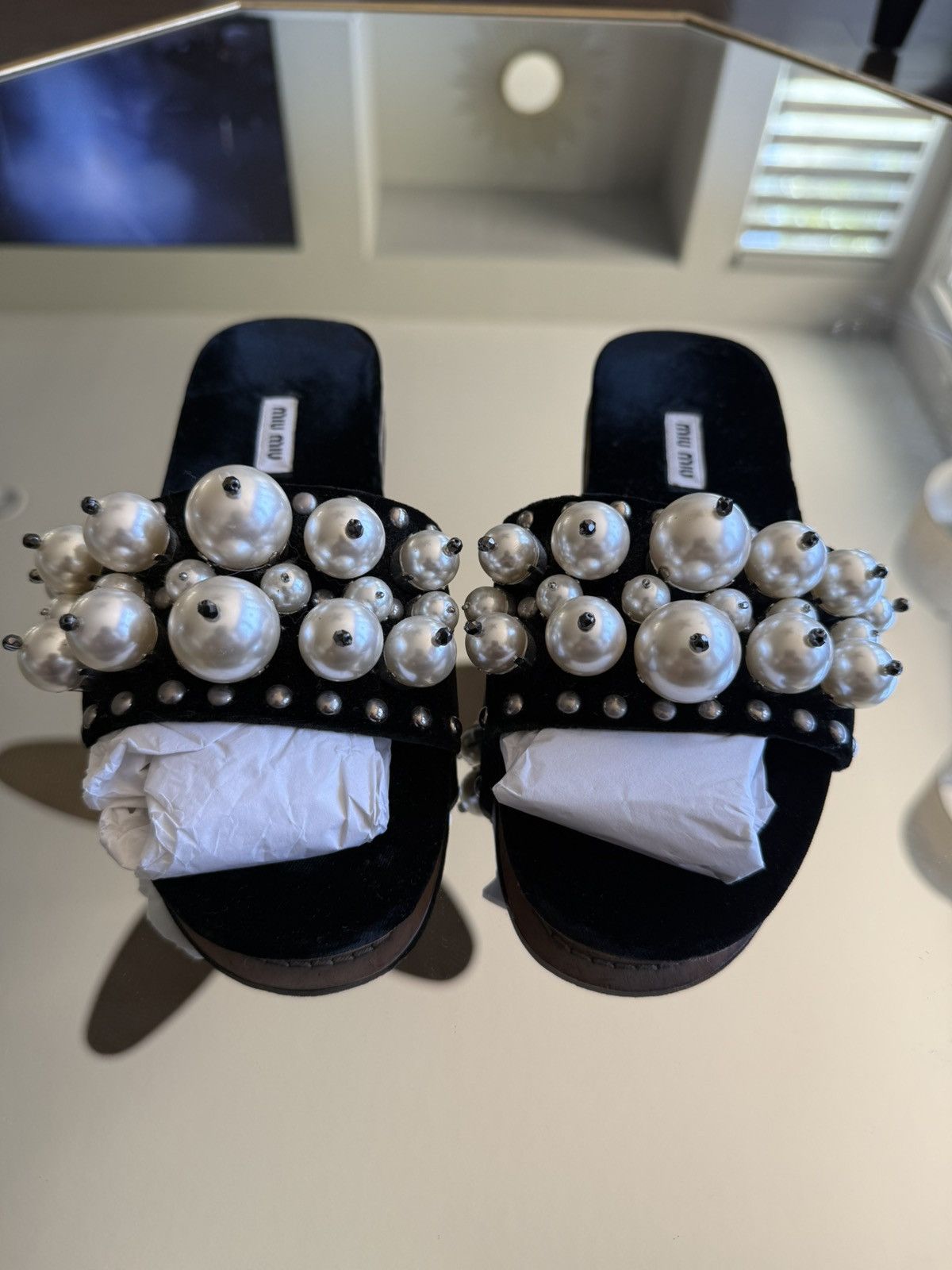 Miu Miu Miu Miu Black Velvet Faux Pearl Embellished Flat Sandal Size US 8 / IT 38 - 8 Thumbnail