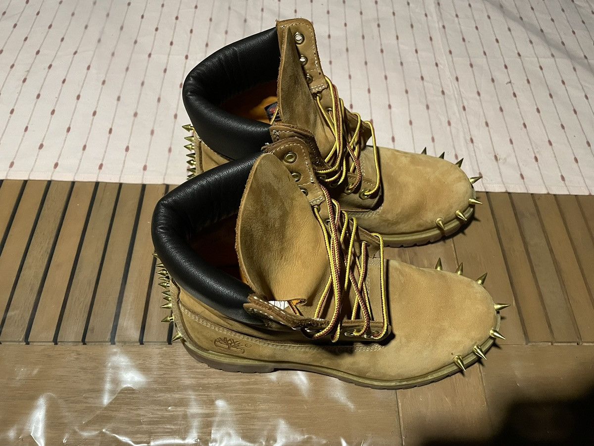 Timberland COSTUM PUNK SPIKES TIMBS Size US 8 / EU 41 - 2 Thumbnail