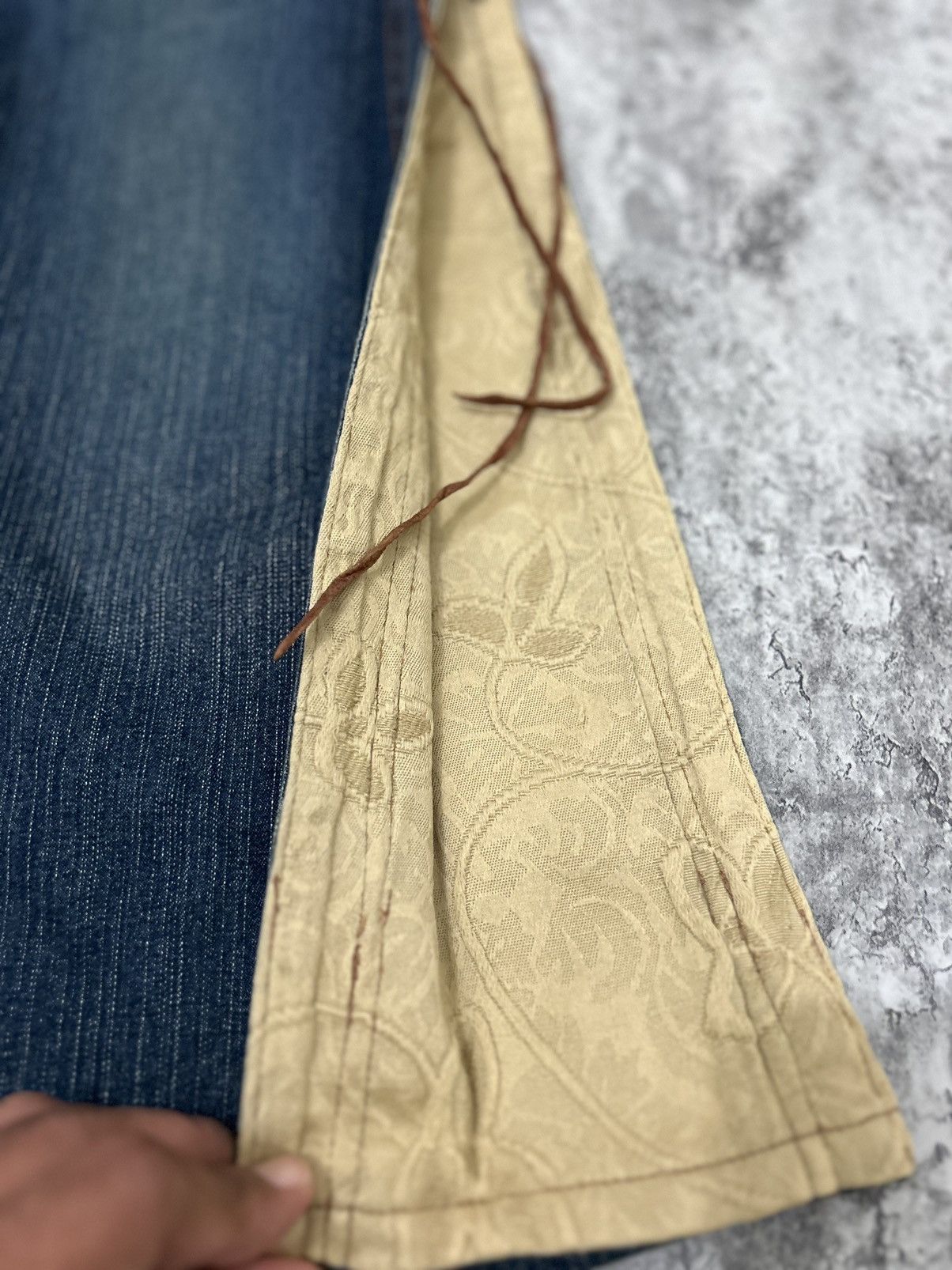 If Six Was Nine × Le Grande Bleu (L.G.B.) × Tornado Mart Xoxo Love Girls Side Straps Flare Cropped Jeans Size 27" / US 4 / IT 40 - 5 Thumbnail