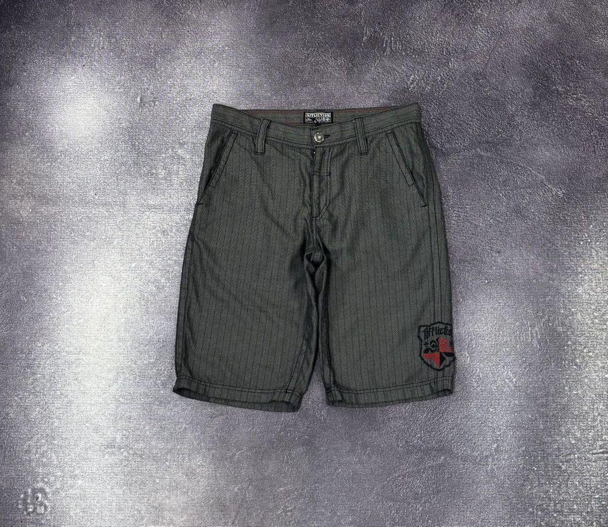 Affliction Vintage Affliction Y2K Grunge Crazy Cyber Rare Hype Shorts Size US 31 - 1 Thumbnail