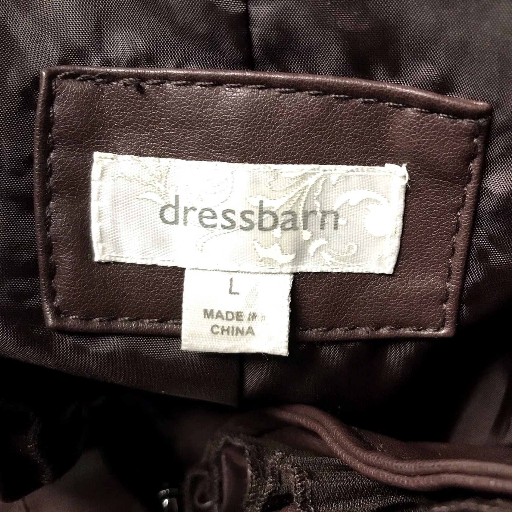Vintage Dressbarn Women Brown Faux Leather Rugged Ruffled Trim Zip Biker Jacket L Jacket Women Brown Faux Leather Rugged Ruffled Trim Zip Biker Jacket L Size L / US 10 / IT 46 - 3 Thumbnail