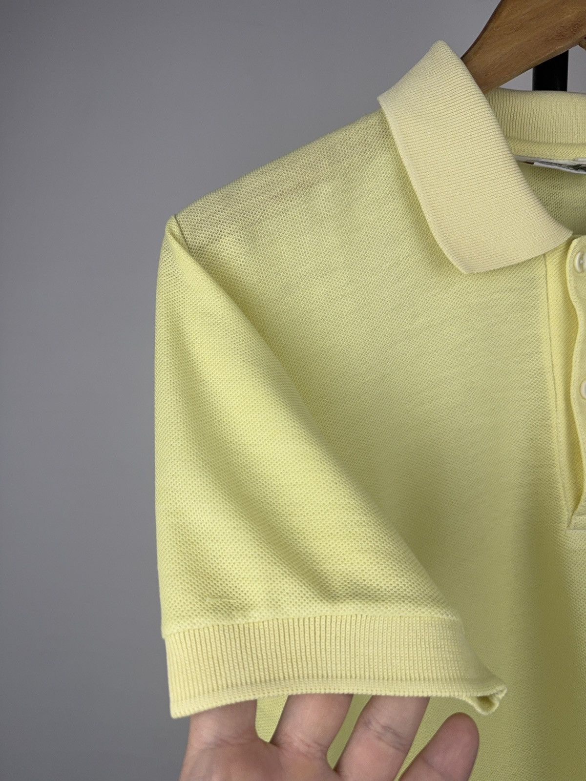 Lacoste Retro 80s Chemise Lacoste Polo Shirt Yellow Made in France Size US S / EU 44-46 / 1 - 7 Thumbnail