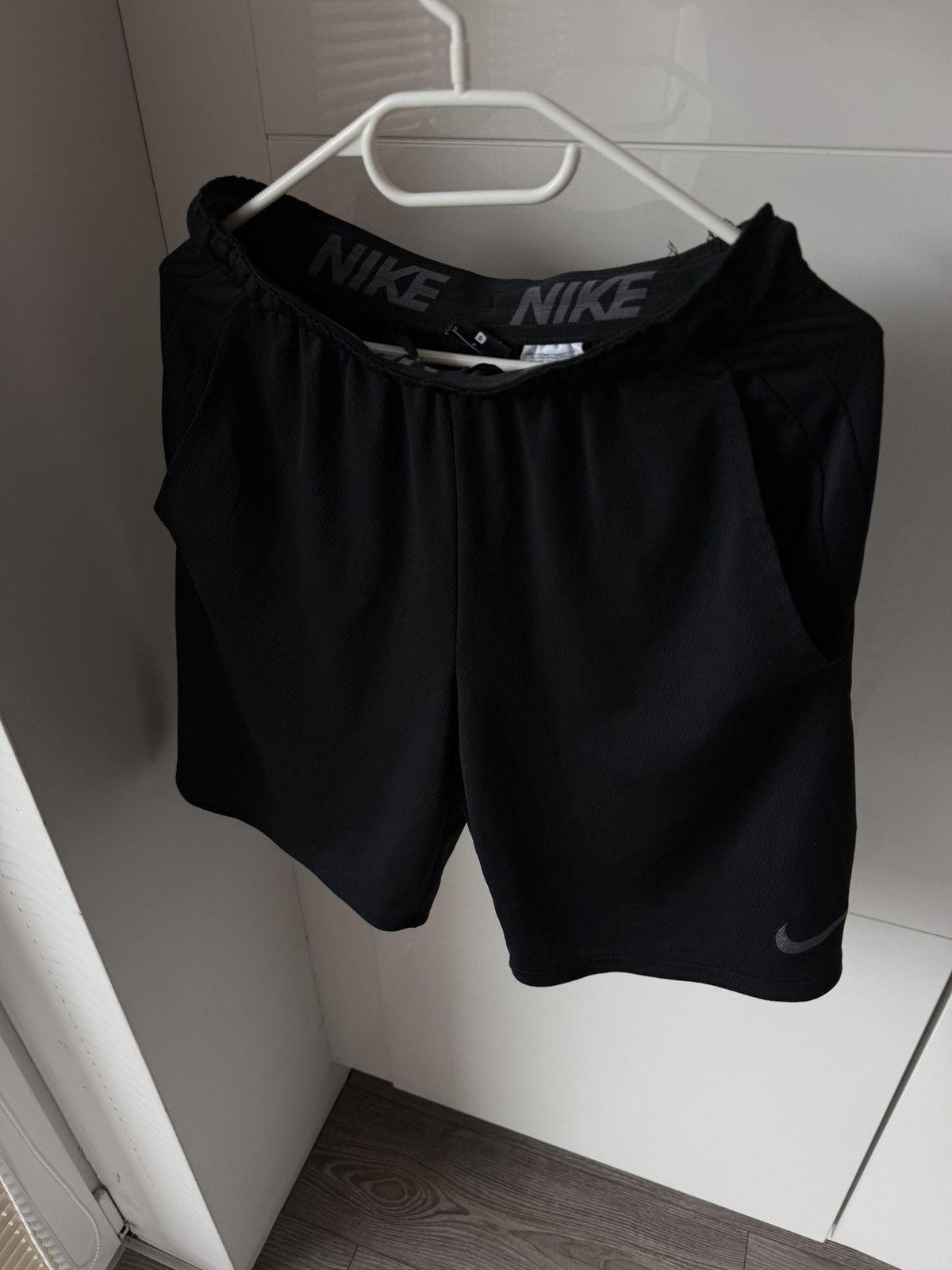 Nike Nike Running Division Reflective Swoosh Dri-Fit ADV 4 Shorts Size US 32 / EU 48 - 7 Thumbnail