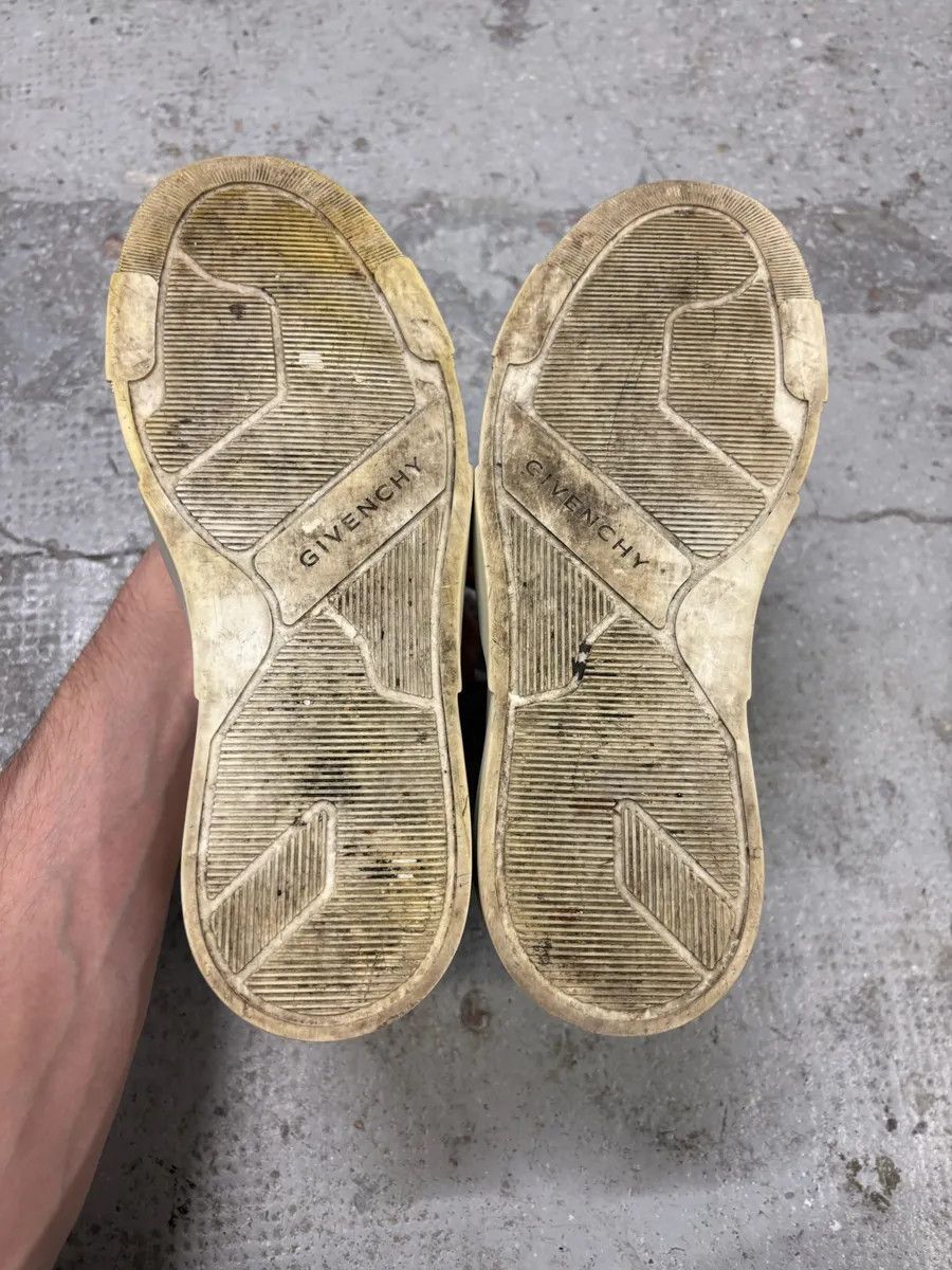 Givenchy 2013 Givenchy Tyson Palm High White Leather Sneakers Size US 7 / EU 40 - 12 Thumbnail