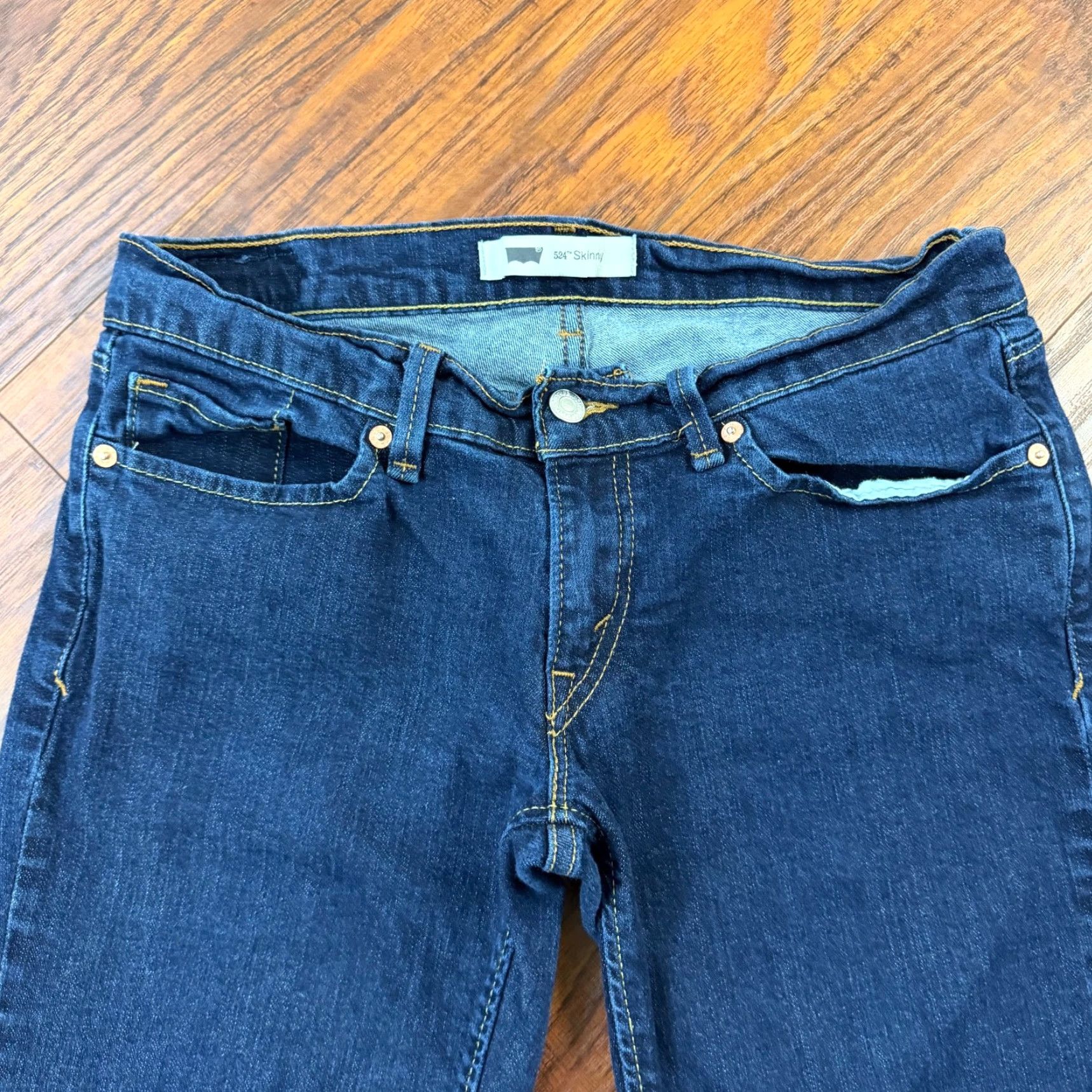 Levi's Levis 524 Jeans Womens 9 Skinny Low Rise Stretch Denim Dark Wash 29x26 Blue Cotton Blend Denim Regular 500 Series Womens Jeans 29x26 Size 29" - 2 Thumbnail