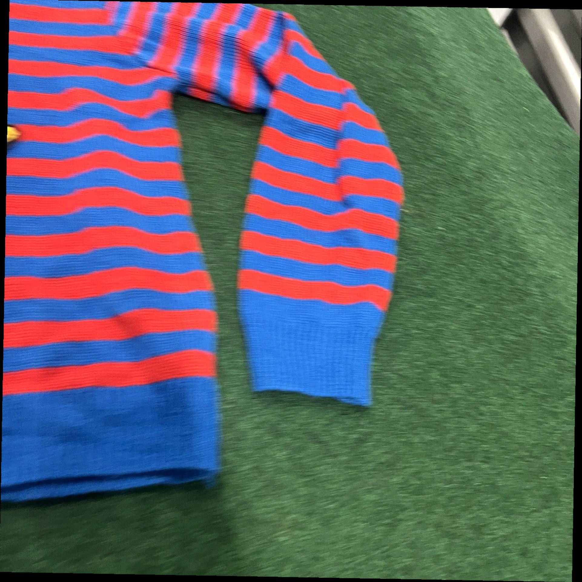 Disney Disney X Forever 21 Donald Duck Red Blue Striped Knit Sweater Men's Sz L Size US L / EU 52-54 / 3 - 3 Thumbnail