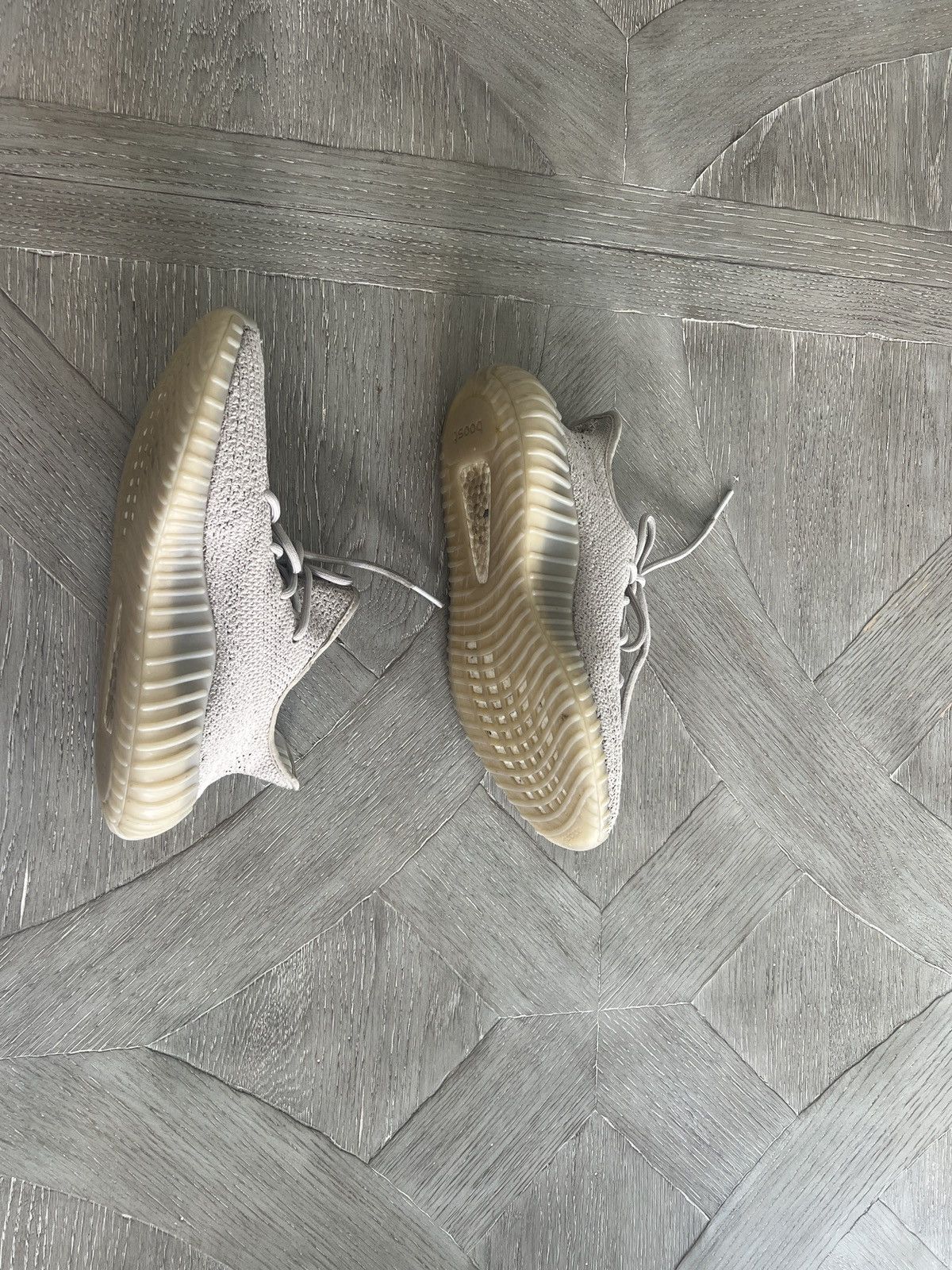 Yeezy Yeezy Slate 350 V2 Size US 10 / EU 43 - 2 Thumbnail