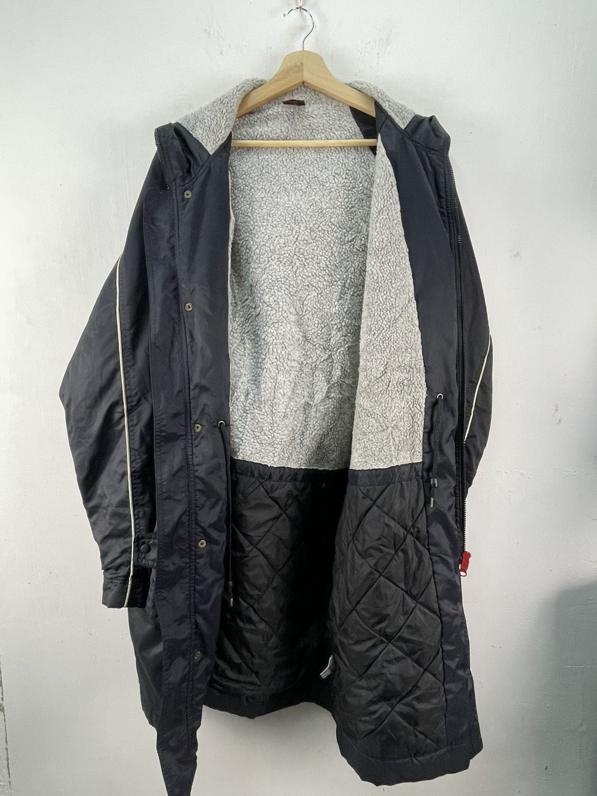 Nike × Vintage Vintage 90s Nike Center Raincoat Hoodie Jacket Sherpa Lining Size US L / EU 52-54 / 3 - 11 Thumbnail