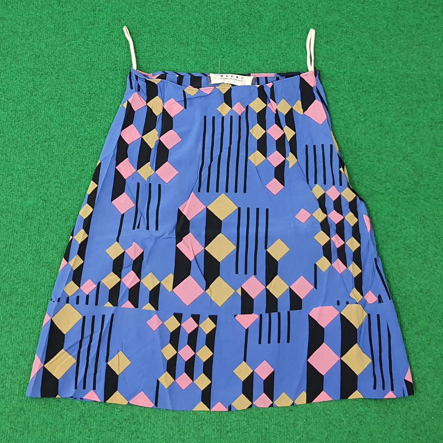 Marni Vintage Marni Printed Camisole Blouse Designer Brand C259N14 Size XXS / US 00 / IT 34 - 1 Thumbnail