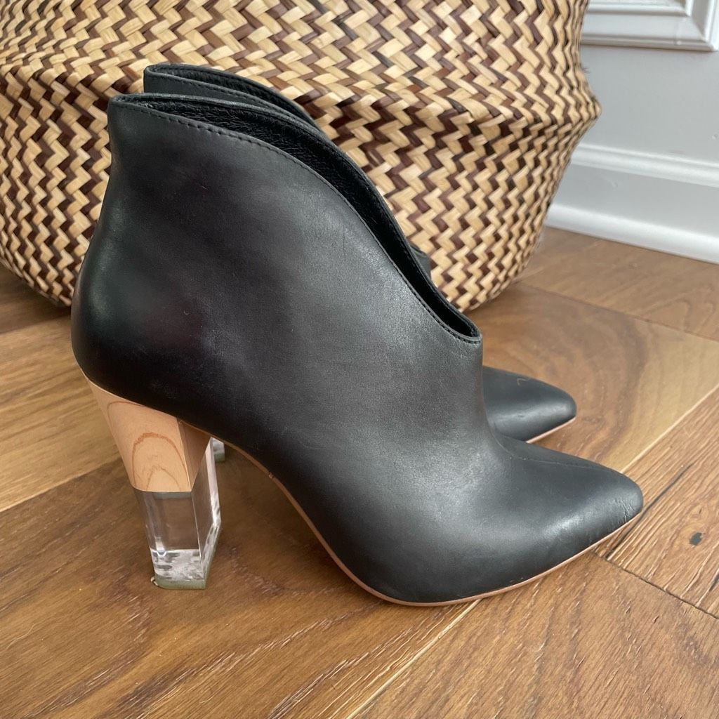 Other 42 Gold Black Leather Kisses Bootie Lucite Wood Tone Heel $1 Size US 7 / IT 37 - 2 Thumbnail