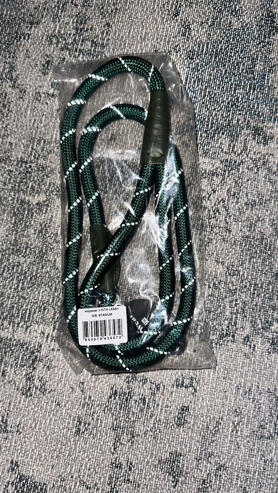 Kith x Wagwear leash color Stadium