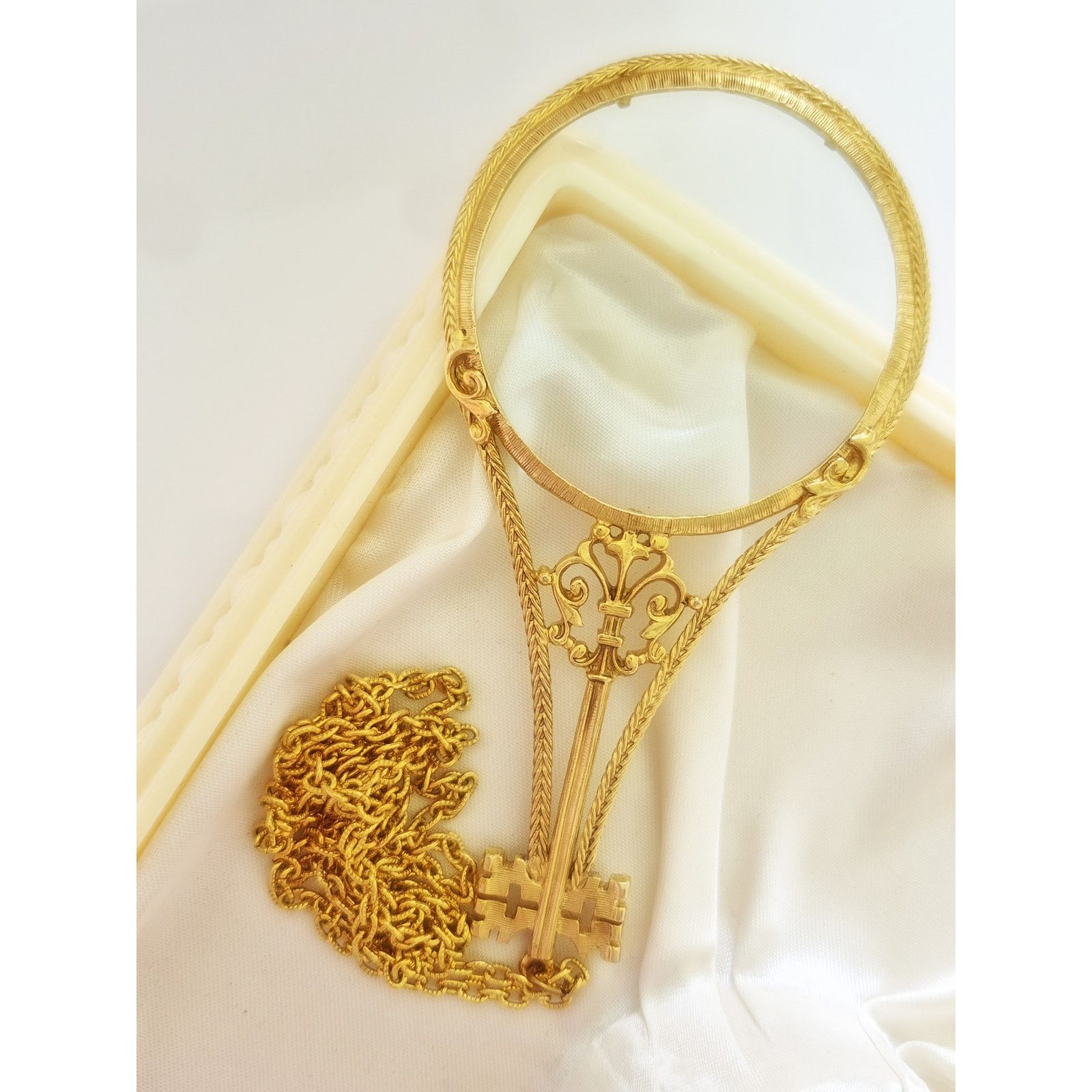 Other Vintage Florenza Magnifying Glass Necklace Size ONE SIZE - 1 Thumbnail