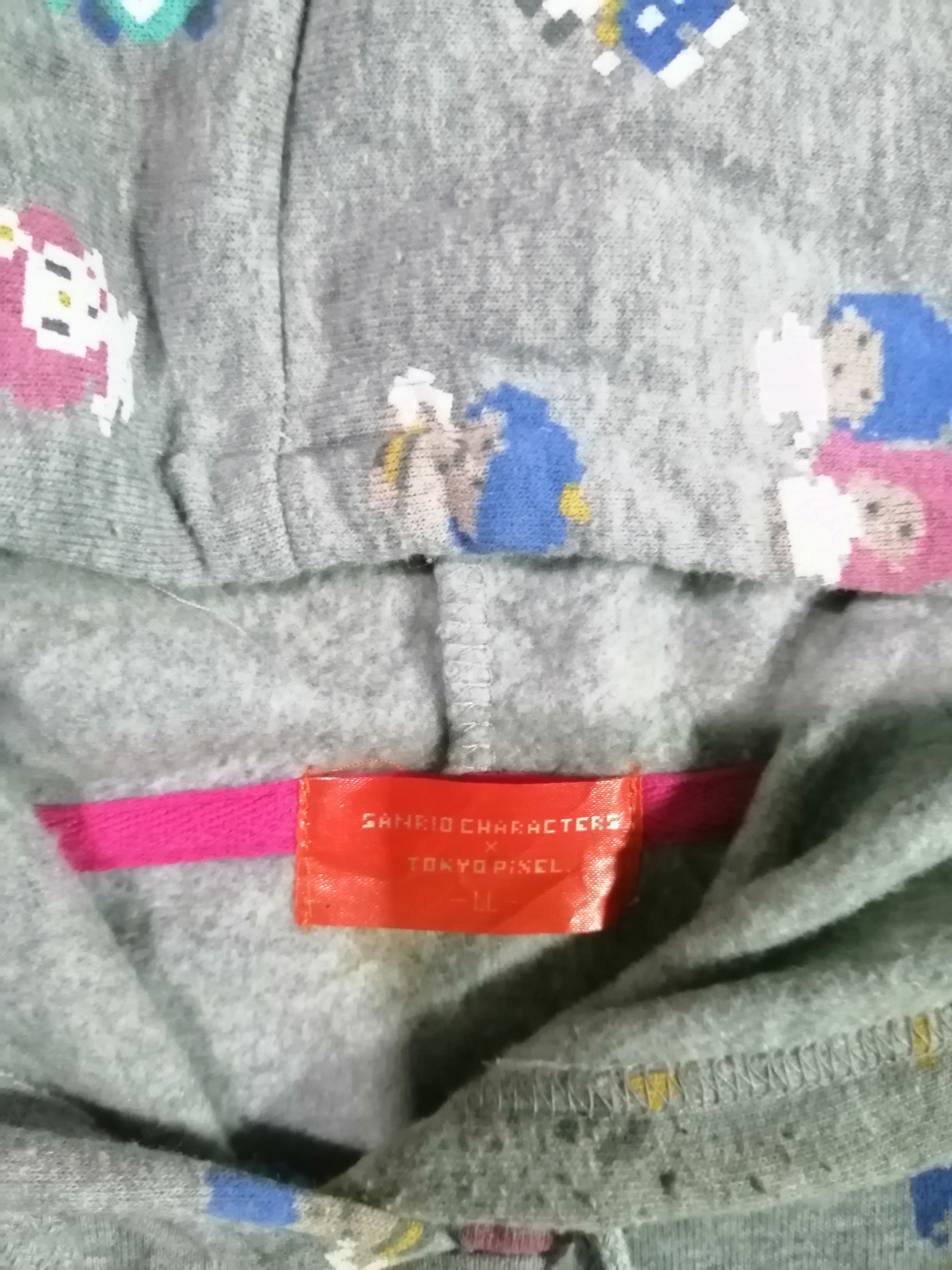 Designer × Japanese Brand Vintage Sanrio Characters X Tokyo Pixel Hoodie Sweater Size US L / EU 52-54 / 3 - 3 Thumbnail