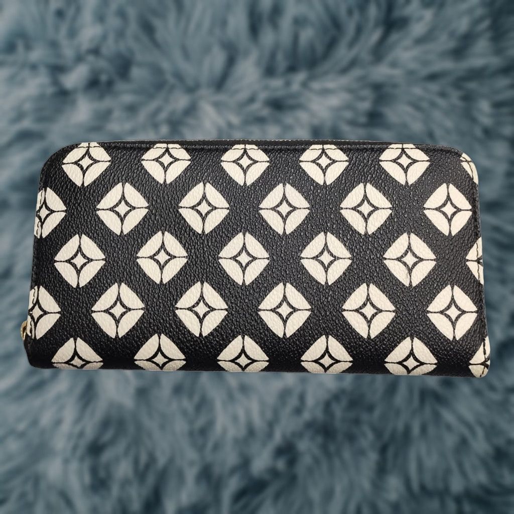 Fossil Fossil Wallet Geometric Print Leather Zipper Closure Black & White Womens Size ONE SIZE - 1 Thumbnail