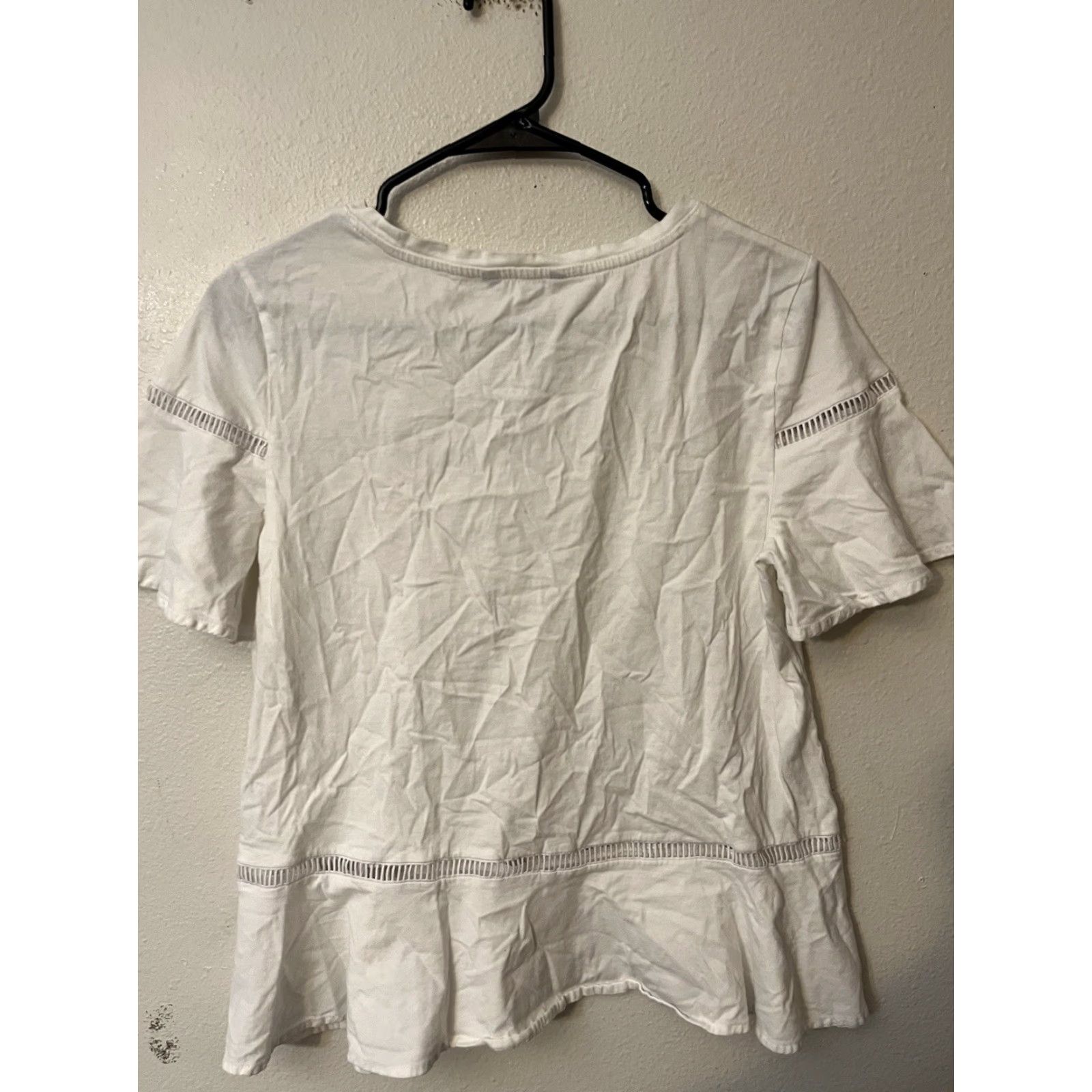 Banana Republic VINTAGE Banana Republic T-Shirt Women Small Short Sleeve White Floral Casual Spring Summer Size S / US 4 / IT 40 - 2 Thumbnail