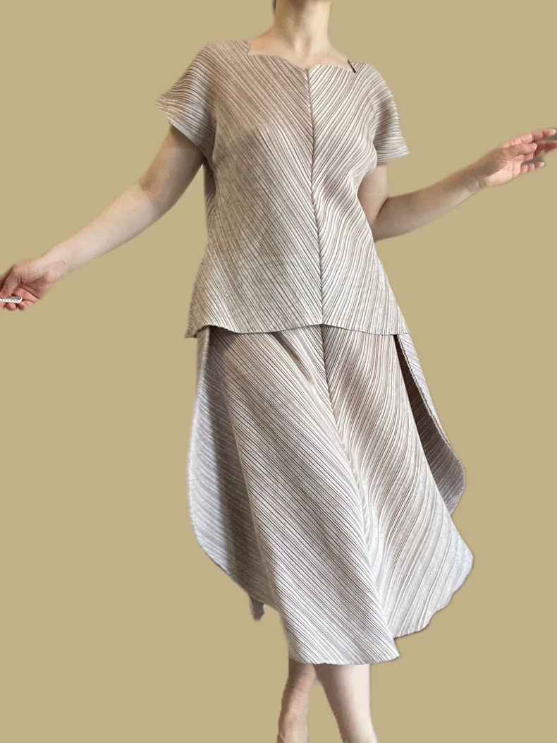 Issey Miyake Issey Miyake size:2 Grey main jacquard short-sleeved shirt Size M / US 6-8 / IT 42-44 - 3 Thumbnail