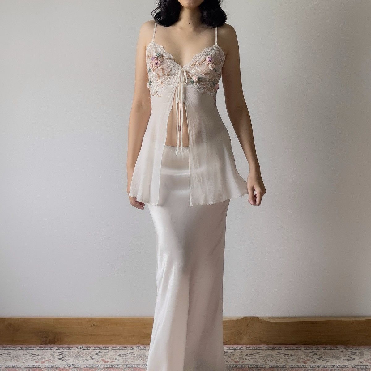 Victoria's Secret Victoria’s Secret Ivory Silk Chiffon Camisole (M) Size M / US 6-8 / IT 42-44 - 2 Thumbnail