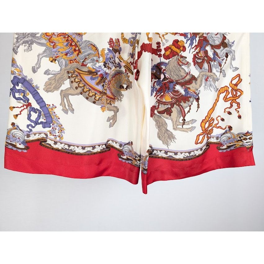 Gucci o1rshd1 Roi Soleil Short On TW Prt in Ivory/Red/Mc Size US 32 / EU 48 - 14 Thumbnail