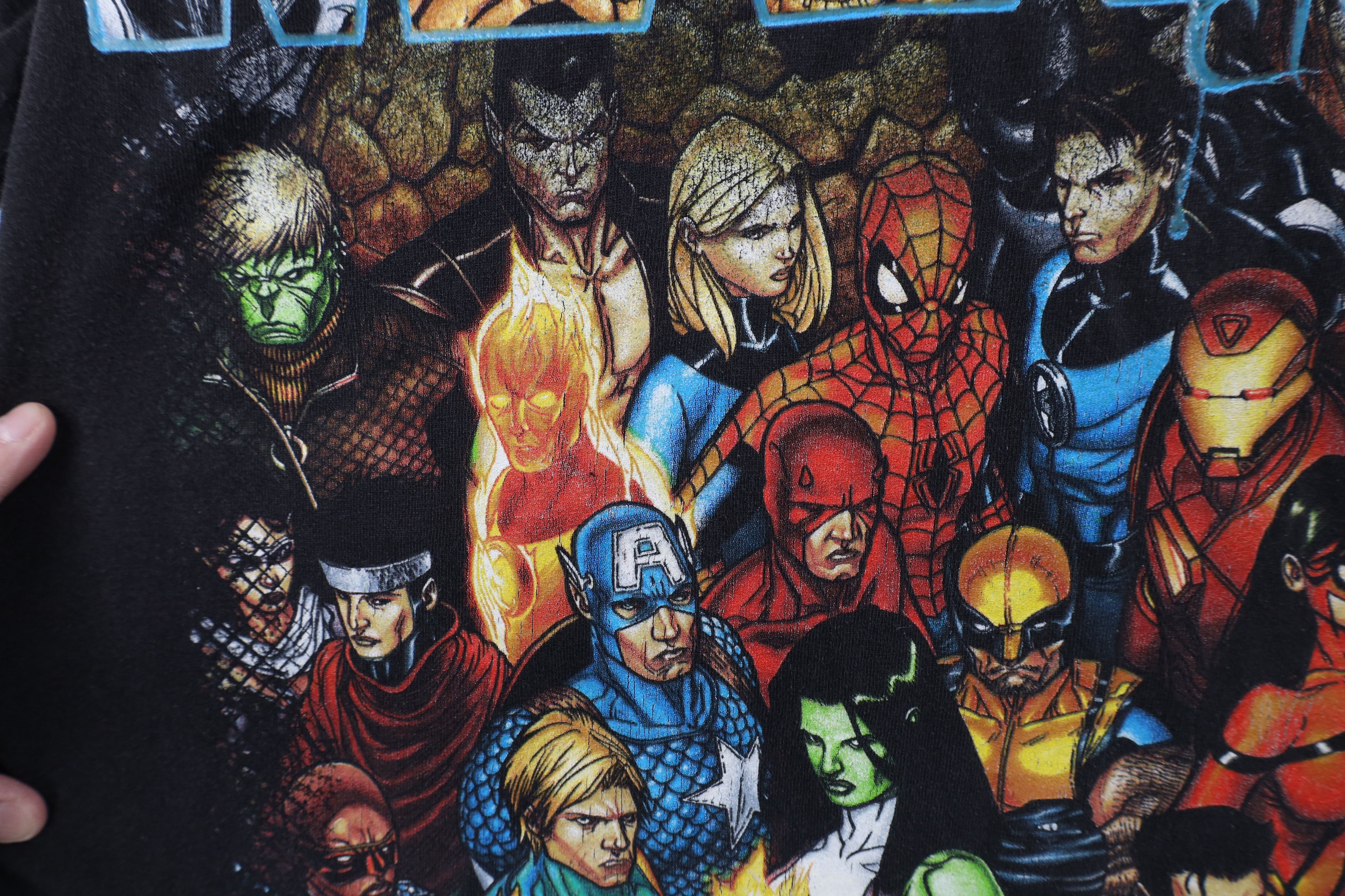 Vintage Vintage Marvel Comics Civil War Spell Out Super Hero T-Shirt Size US XXL / EU 58 / 5 - 6 Thumbnail