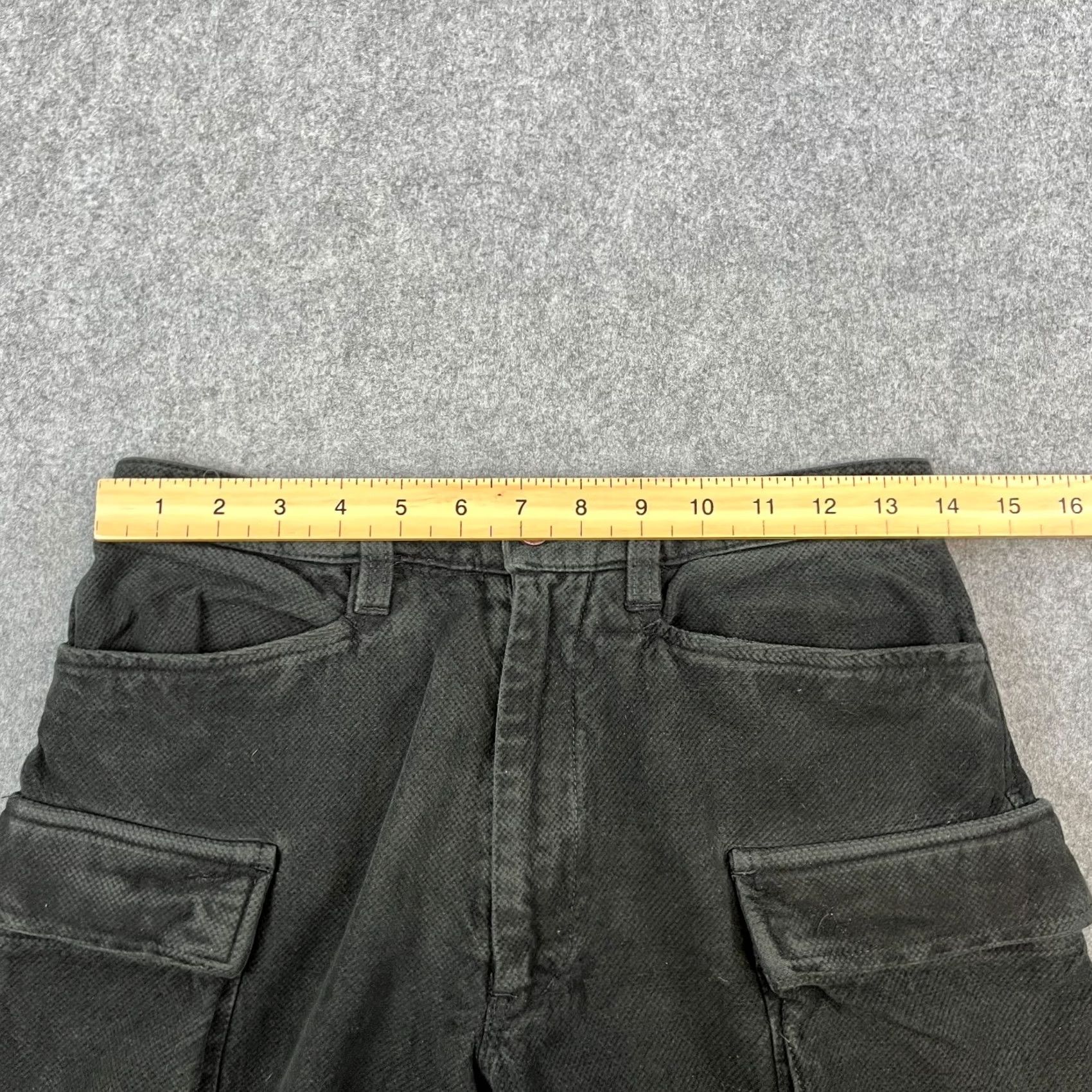 Versace Versace Jeans 28 32 Grey Dark Denim 5-Pocket Button Closure Vintage Italy Men Jeans Size US 28 / EU 44 - 6 Thumbnail