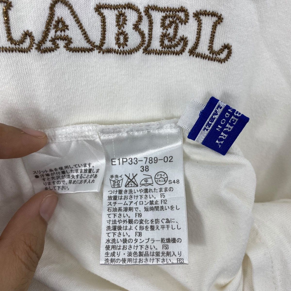 Burberry × Designer × Vintage Vintage BURBERRY LONDON Blue Label Embroidery Logo Tee Size S / US 4 / IT 40 - 5 Thumbnail
