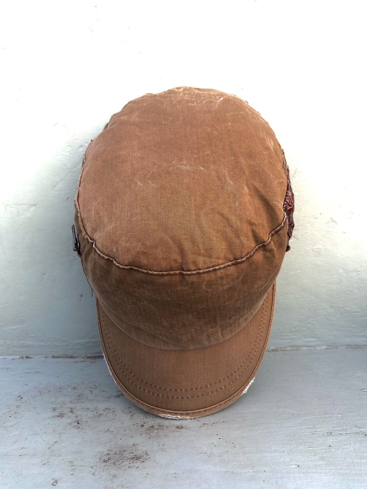 Le Grande Bleu (L.G.B.) 2000s floral embroidery patrol hat Size ONE SIZE - 6 Thumbnail