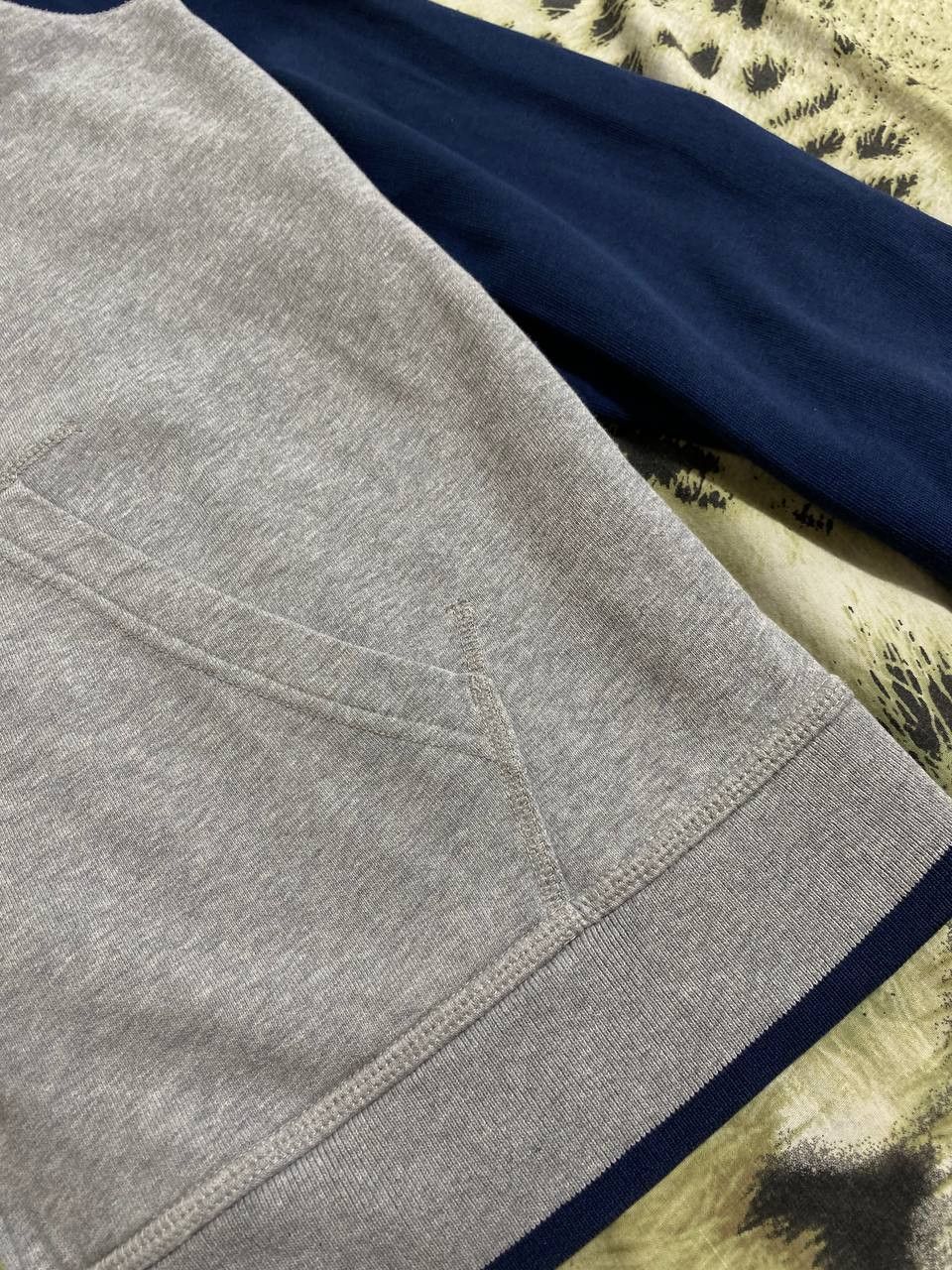 Reebok × Vintage Rare Vintage Reebok Big Logo Essentials Sweatshirt Size US L / EU 52-54 / 3 - 17 Thumbnail