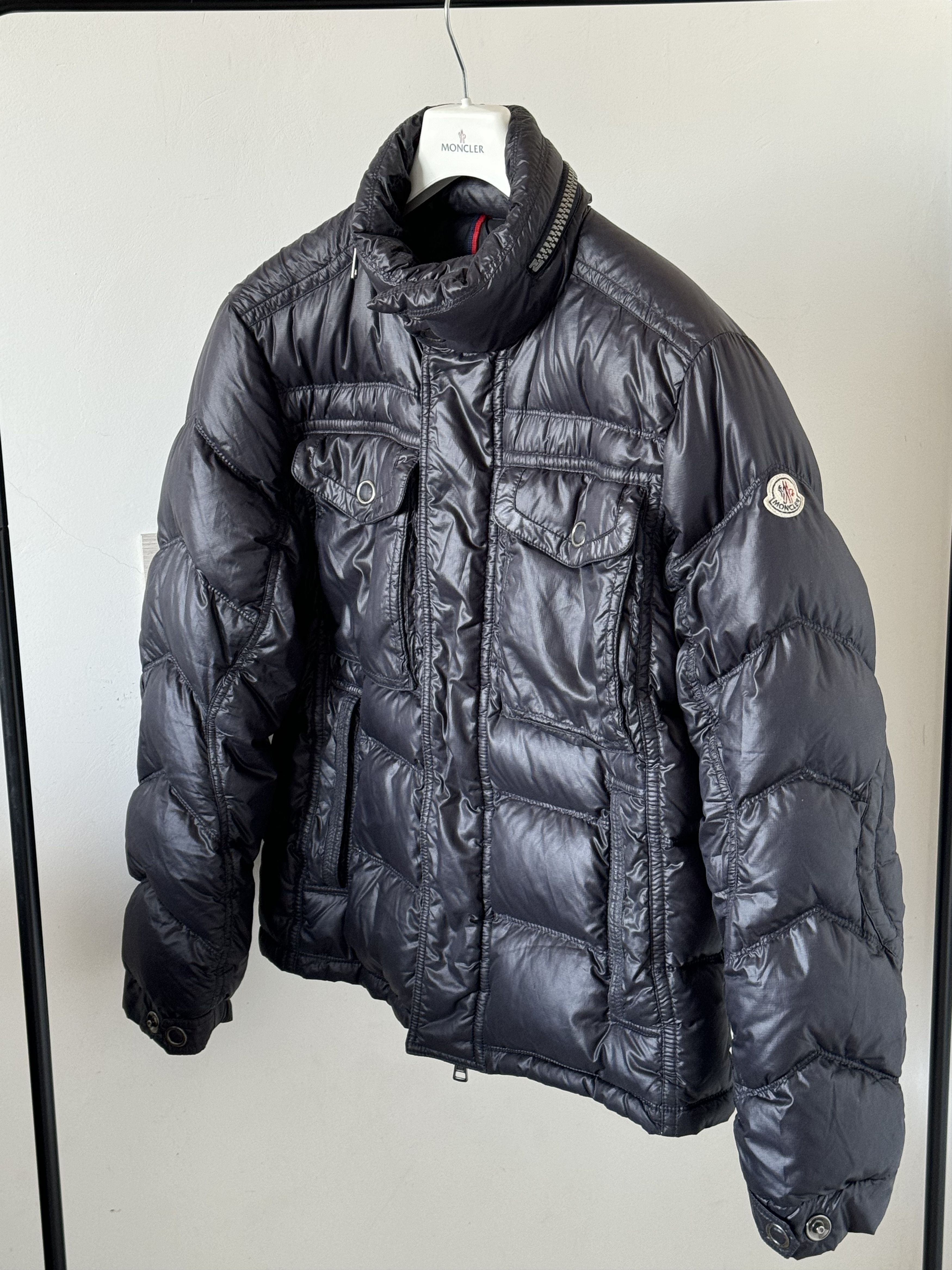 Moncler moncler black puffer jacket with front pockets Size US XL / EU 56 / 4 - 6 Thumbnail
