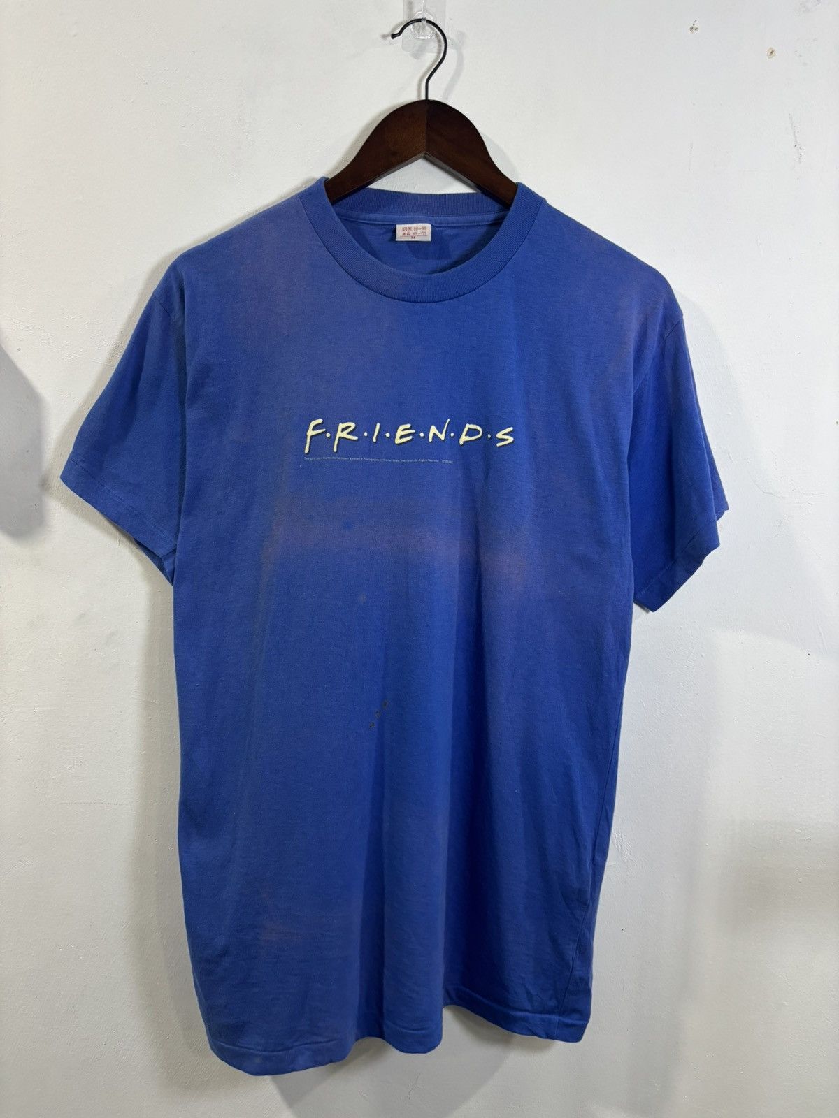 Vintage Vintage Friends Movie Sitcom Tshirt Size US M / EU 48-50 / 2 - 1 Thumbnail