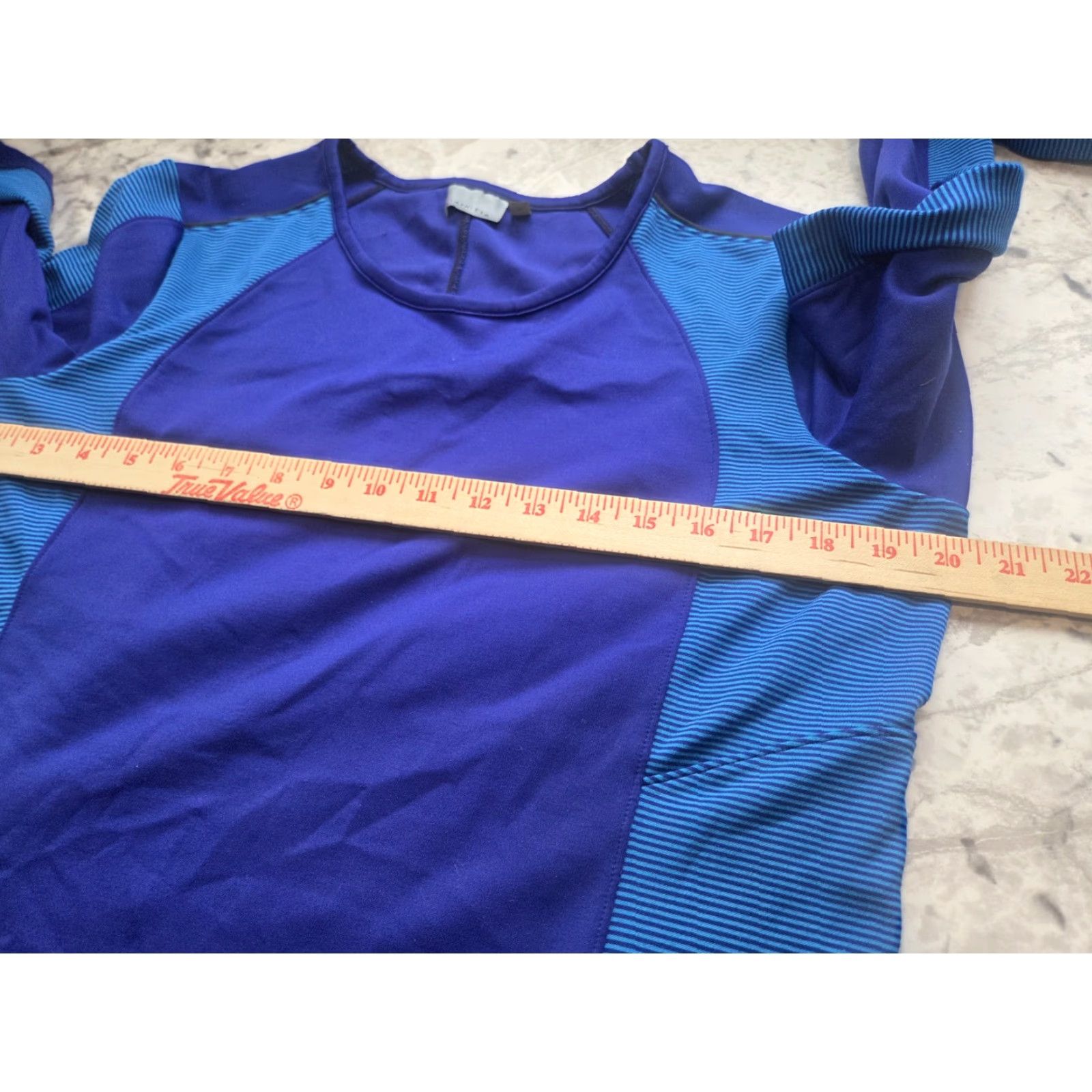 Athleta Athleta Athletic Top Women's XL Blue Long Sleeve Dry Fit Pullover Size XL / US 12-14 / IT 48-50 - 6 Thumbnail