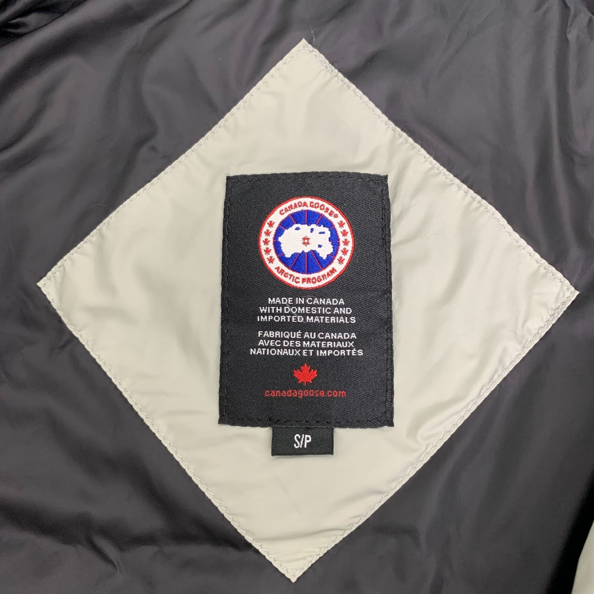 Canada Goose Canada Goose Grey Red Label Zip-Up Down Jacket (Size S) Size US S / EU 44-46 / 1 - 4 Thumbnail