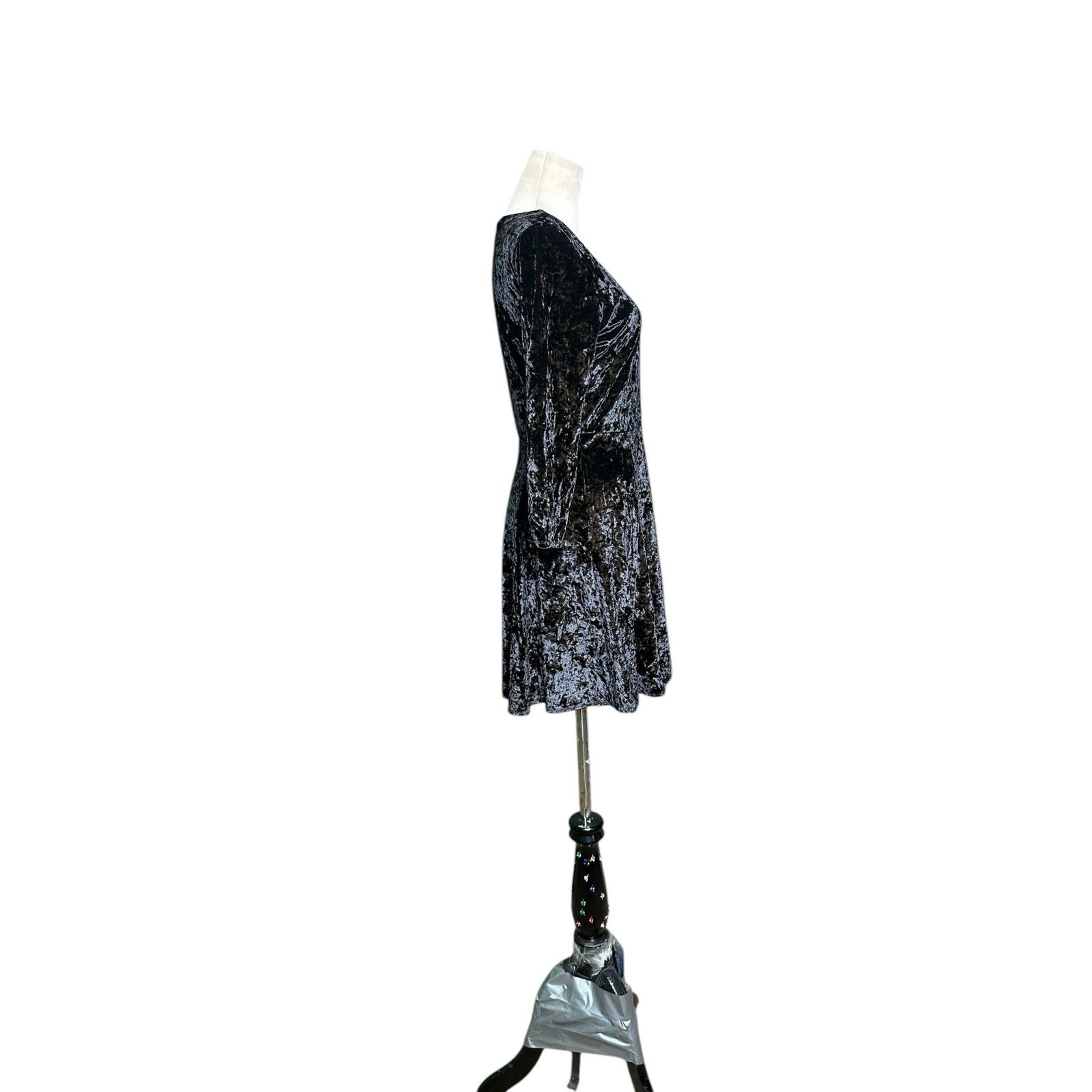 Nanette Lepore Nanette Lepore velvet fit and flare mini dress size M Size M / US 6-8 / IT 42-44 - 12 Thumbnail