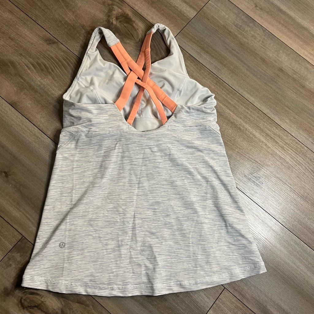 Lululemon Lululemon Grey Built in Bra Athletic Workout Tank Top Women Size M / US 6-8 / IT 42-44 - 3 Thumbnail
