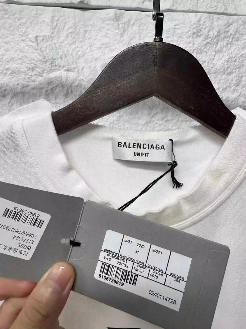 Balenciaga Balenciaga White chest 3 B short sleeve Size US S / EU 44-46 / 1 - 3 Thumbnail