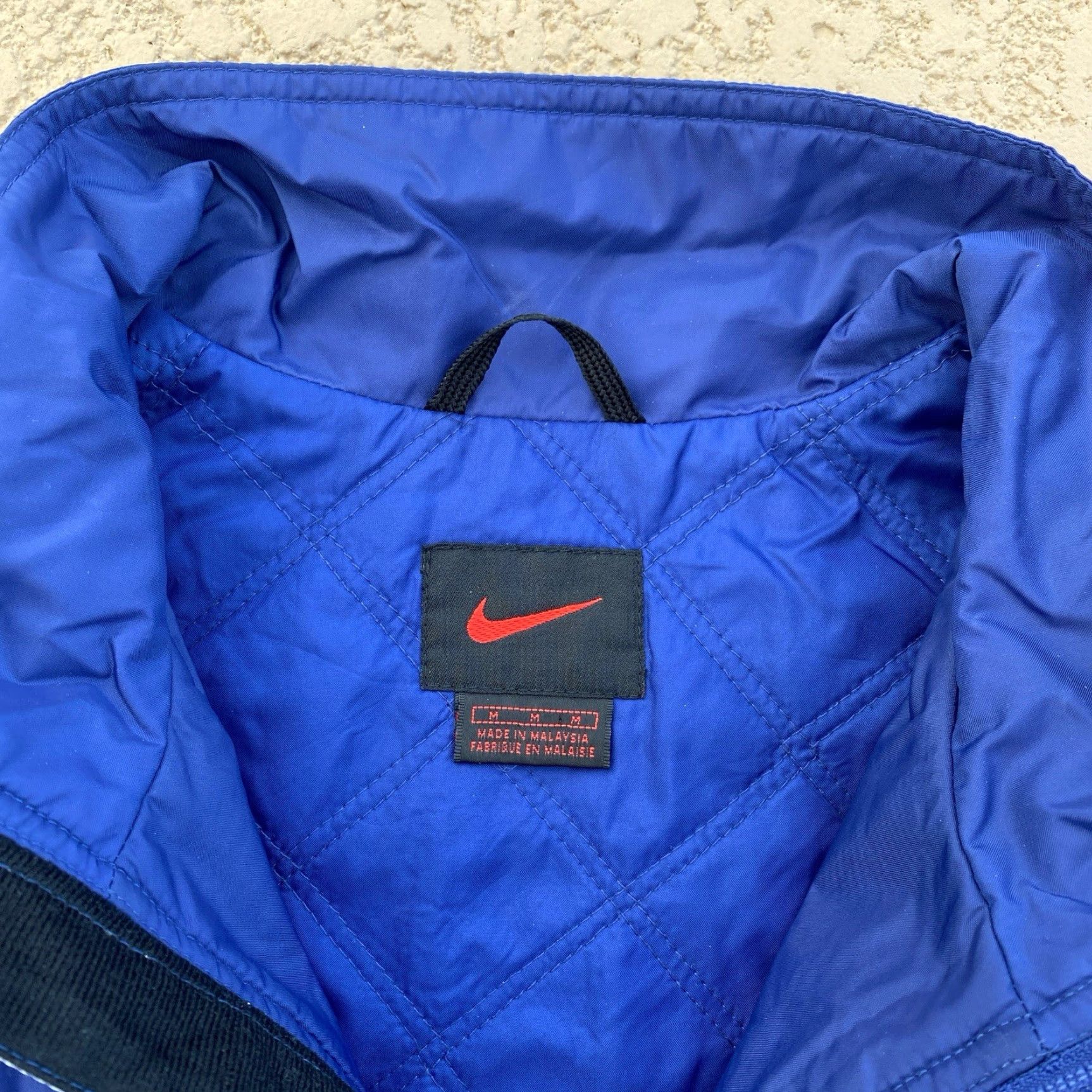 Nike VINTAGE Nike Jacket Full Zip Windbreaker Track Blue White Mens Adult Medium Navy Dri-Fit Size US M / EU 48-50 / 2 - 3 Thumbnail