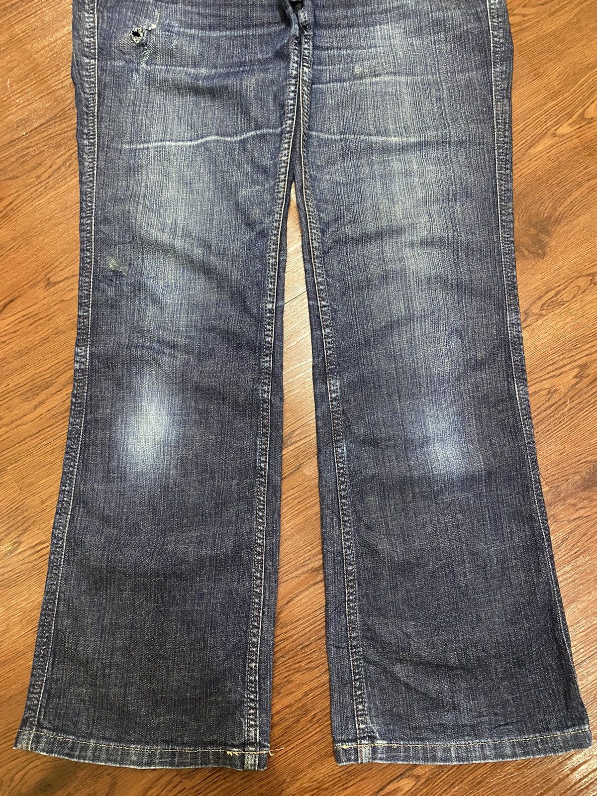 Japanese Brand Vintage Japanese Brands Blue Wash Distressed Flare Jeans Size US 31 - 5 Thumbnail