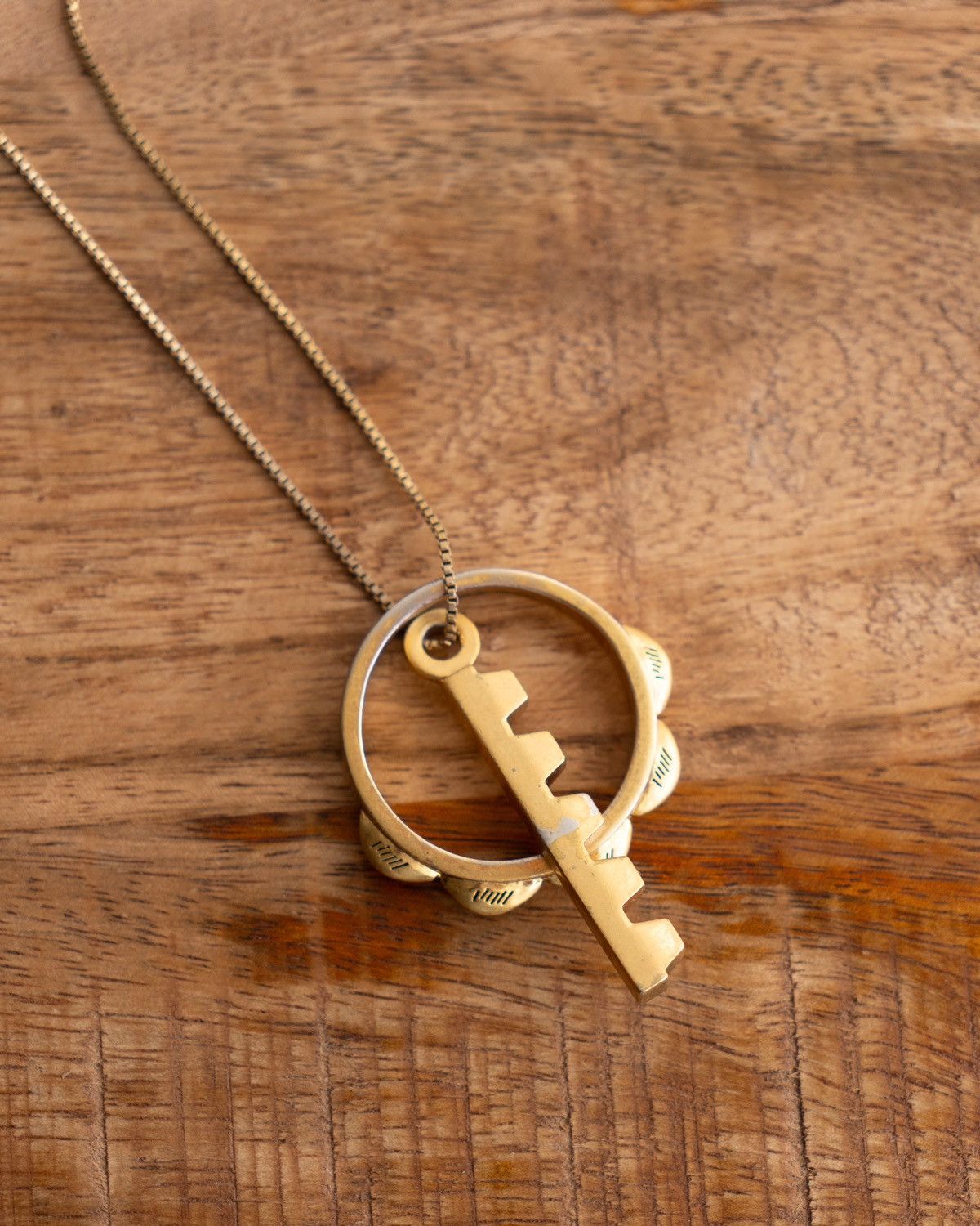 Jewelry Circle Bar Necklace Simplistic Gold Plated Adjustable Size ONE SIZE - 2 Thumbnail