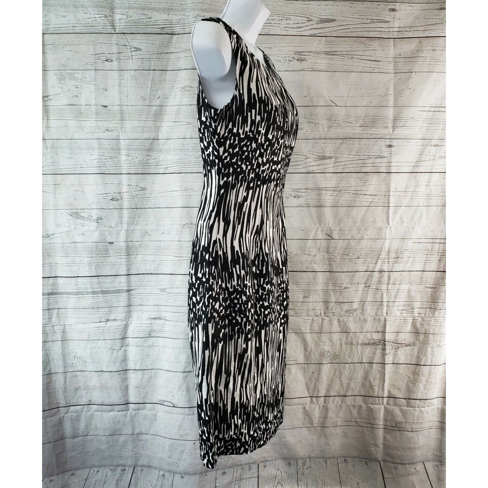Calvin Klein Calvin Klein Dress Womens Sz 4 Black Linen Blend Sleeveless Sheath Round Neck Short Length Vintage: No Mens Womens Girls Boys Size S / US 4 / IT 40 - 3 Thumbnail