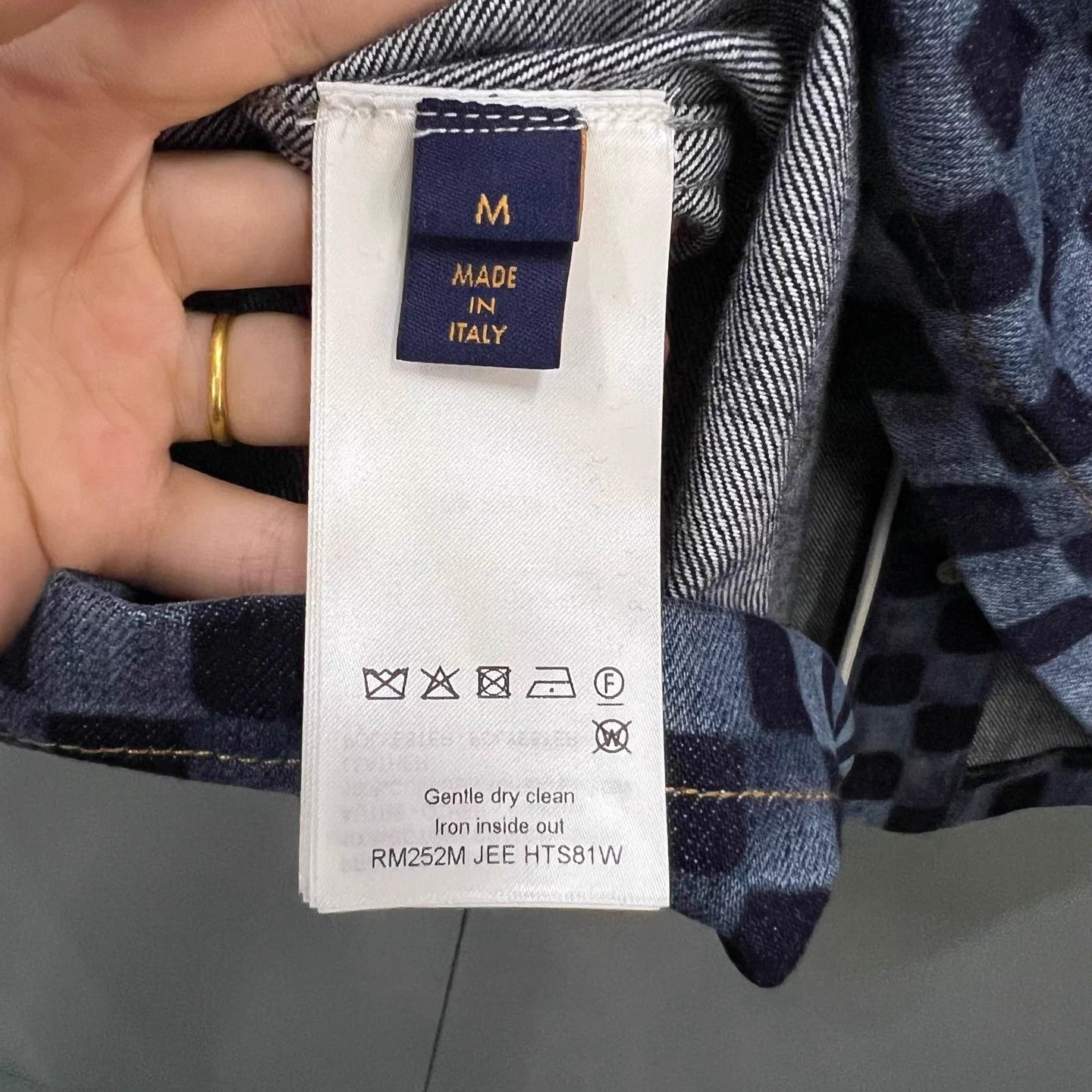 Louis Vuitton Louis Vuitton x Nigo collaboration Size M / US 6-8 / IT 42-44 - 5 Thumbnail