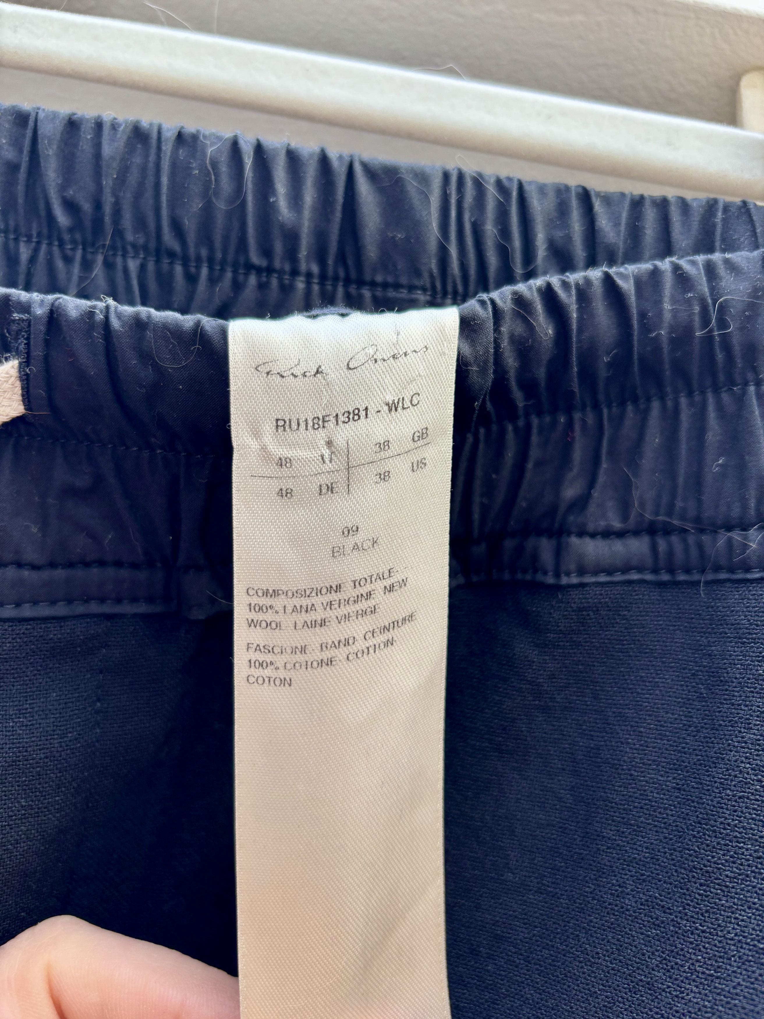 Rick Owens Rick Owens Drawstring Drop-Crotch Cropped Trousers Size 26" / US 2 / IT 38 - 2 Thumbnail